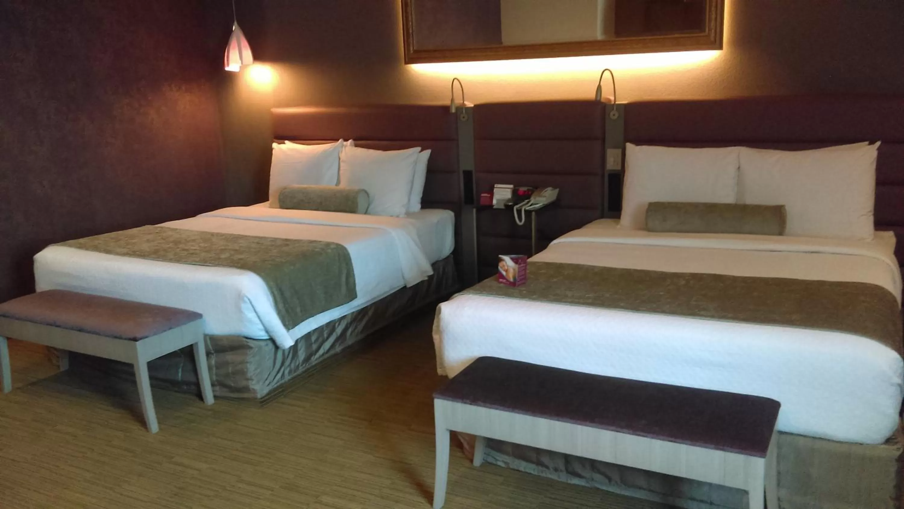 Photo of the whole room, Bed in Crowne Plaza Toluca - Lancaster by IHG