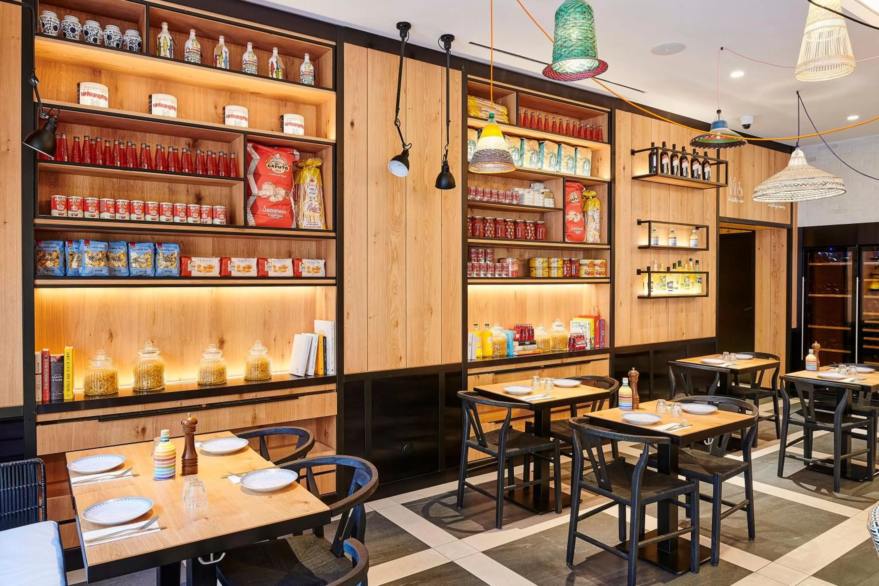 Restaurant/places to eat in Holiday Inn Nice by IHG