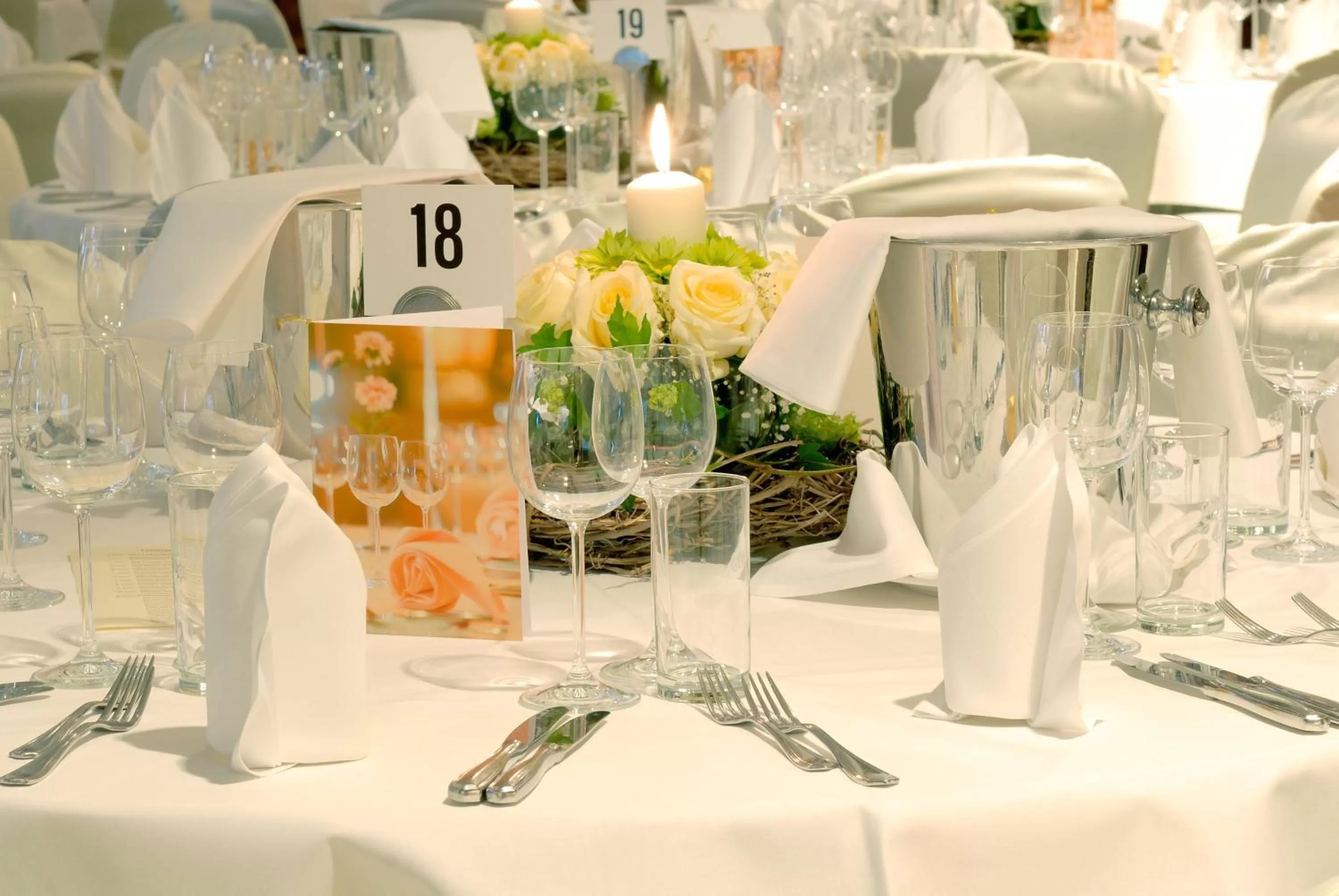 Restaurant/places to eat in Radisson Blu Hotel Cottbus