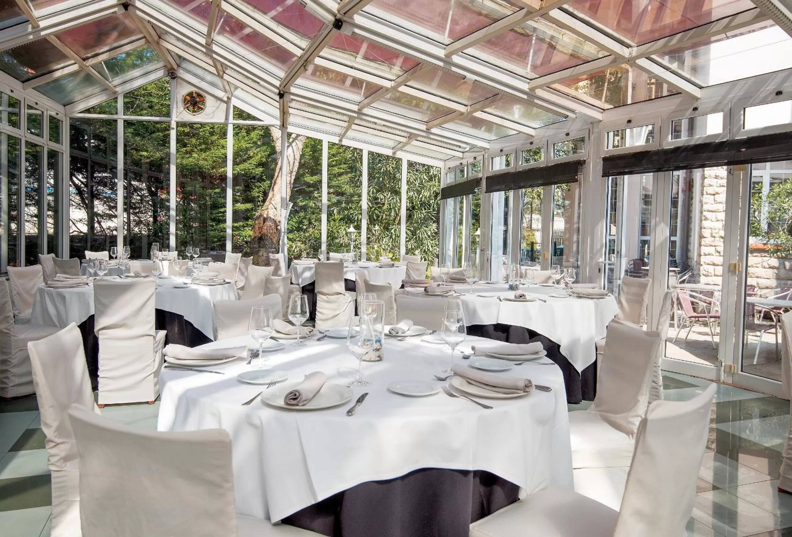 Day in Hotel Harrison Etxea