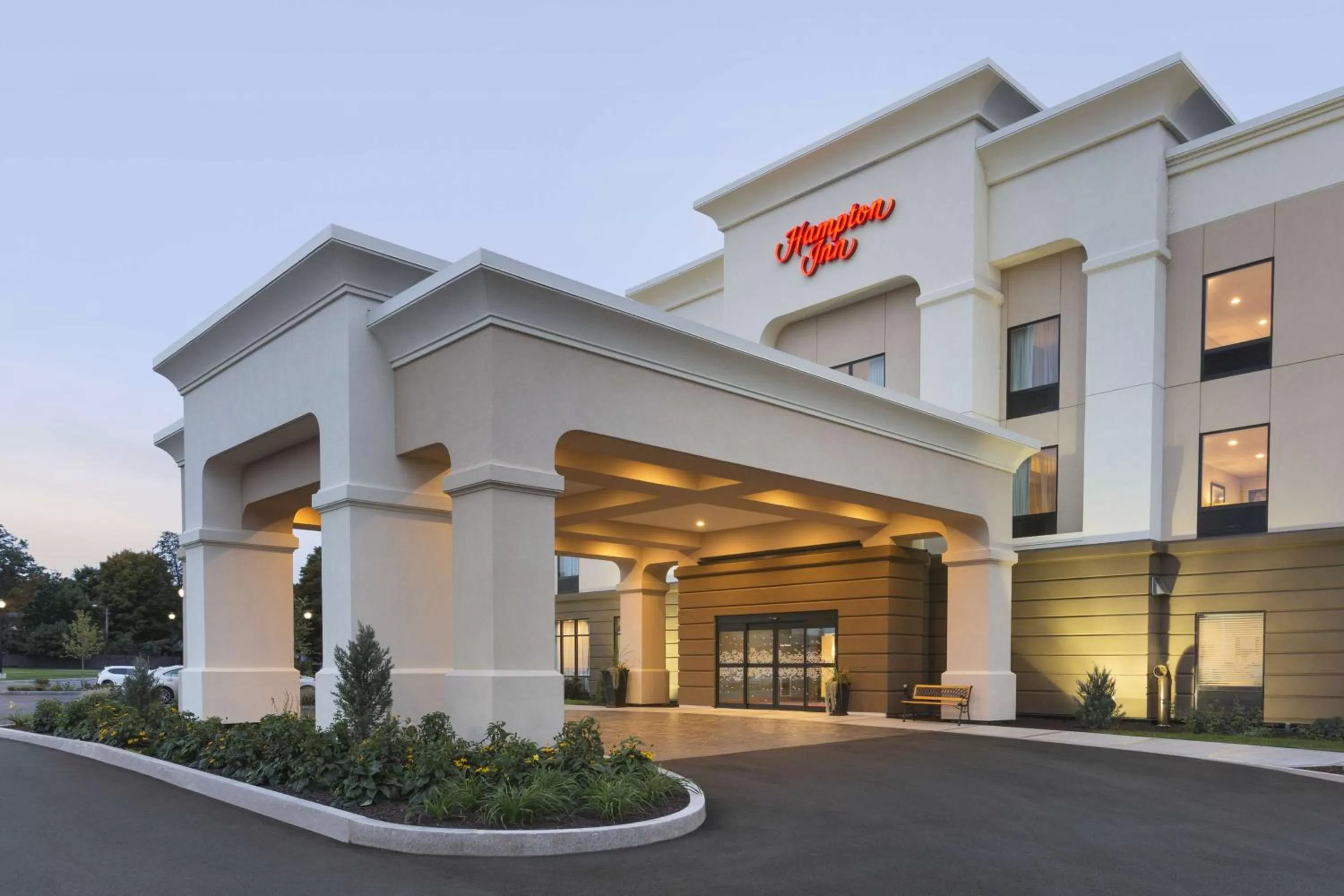 Property building in Hampton Inn Penn Yan, NY