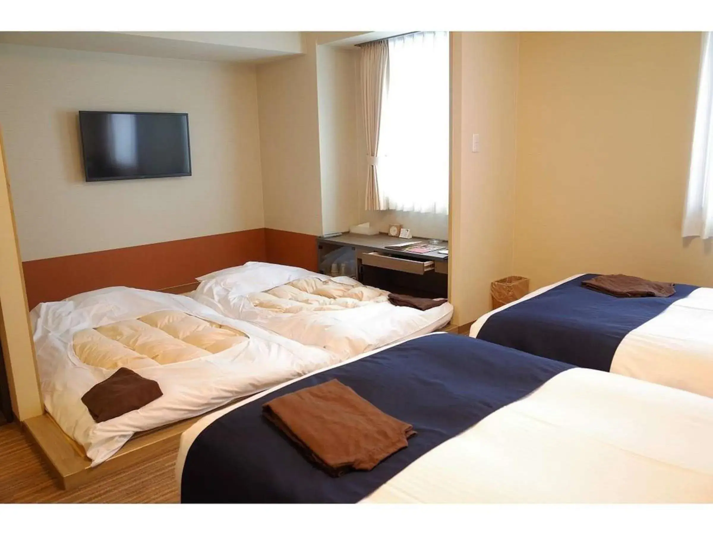 Room with Tatami Area - Non-Smoking in Hotel WBF Grande Asahikawa Room with Tatami Area - Non-Smoking in Hotel WBF Grande Asahikawa