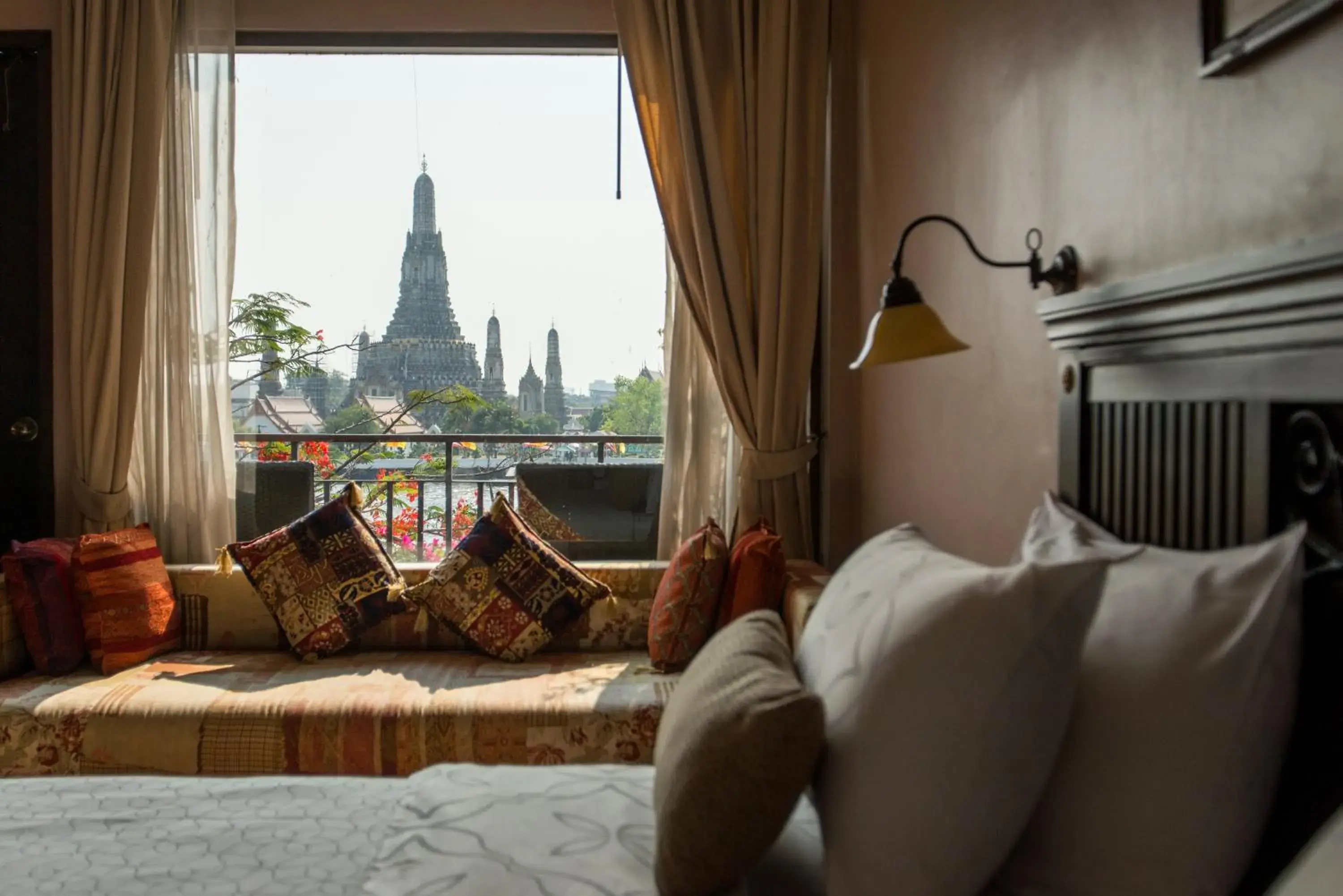 Deluxe Double Room in Sala Arun Deluxe Double Room in Sala Arun