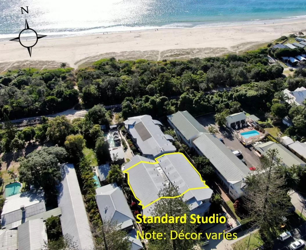 Bird's eye view in The Byron Beachcomber