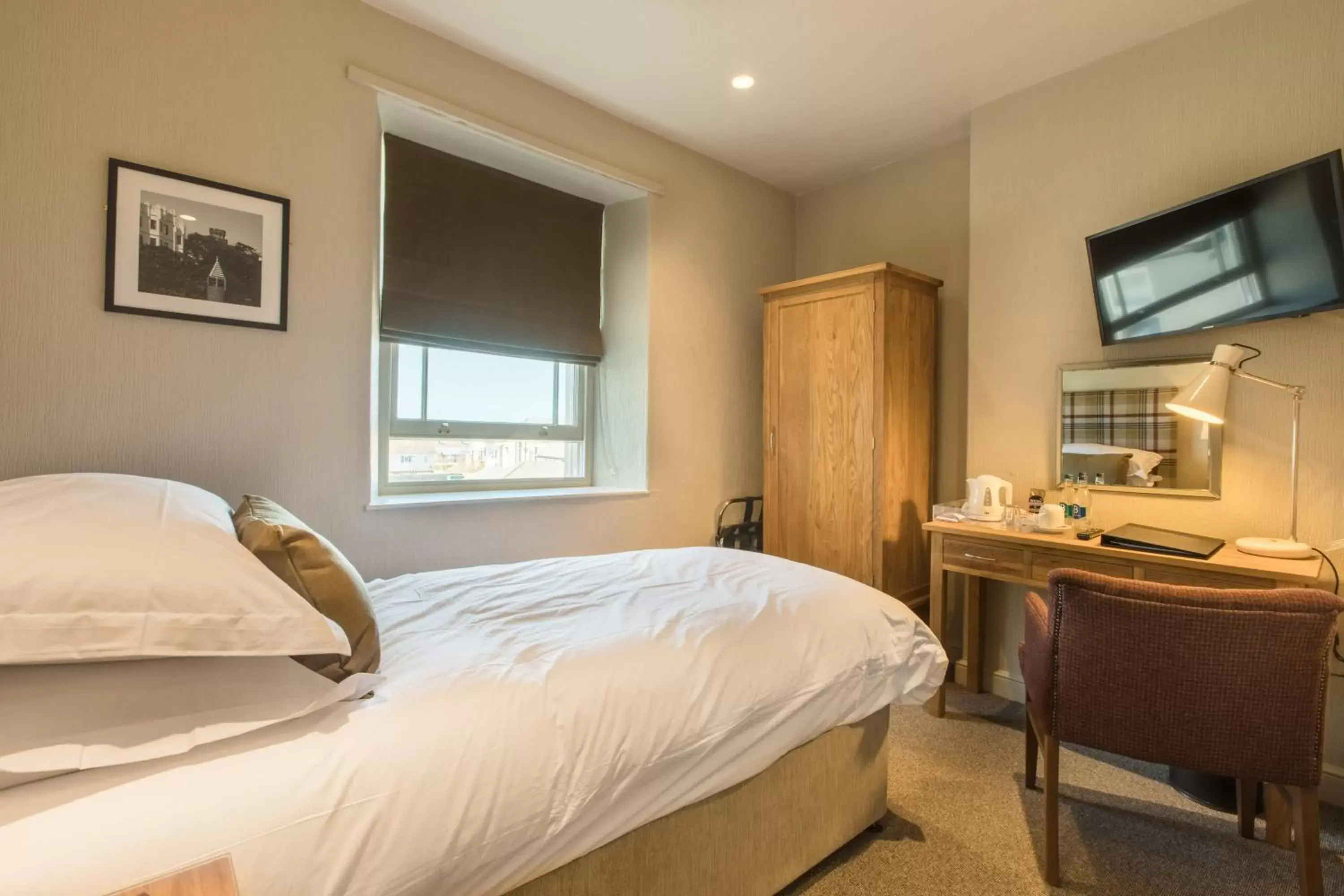 Single Room in The George Hotel Single Room in The George Hotel