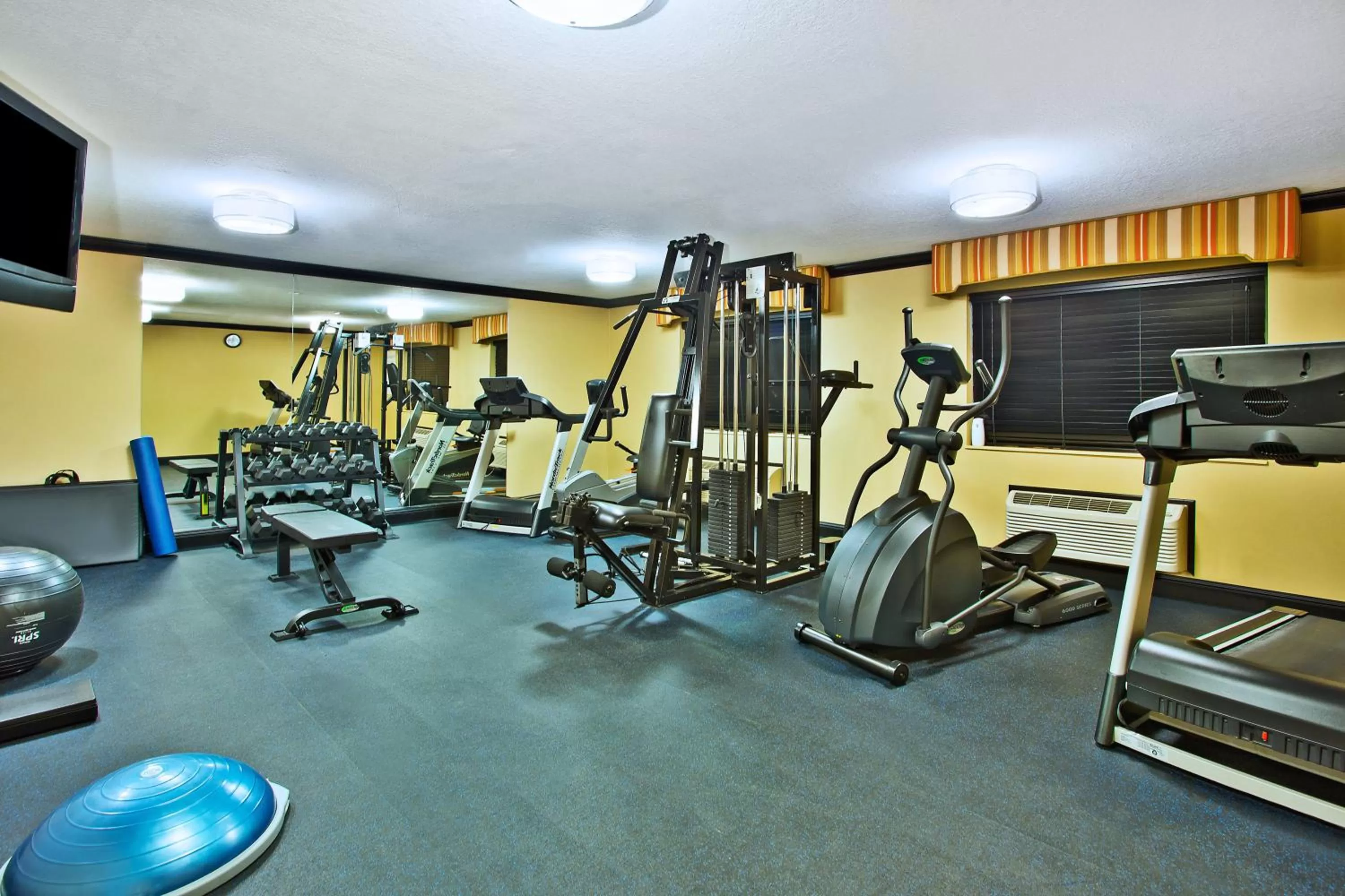 Spa and wellness centre/facilities in Holiday Inn Express Hotel & Suites Wabash by IHG