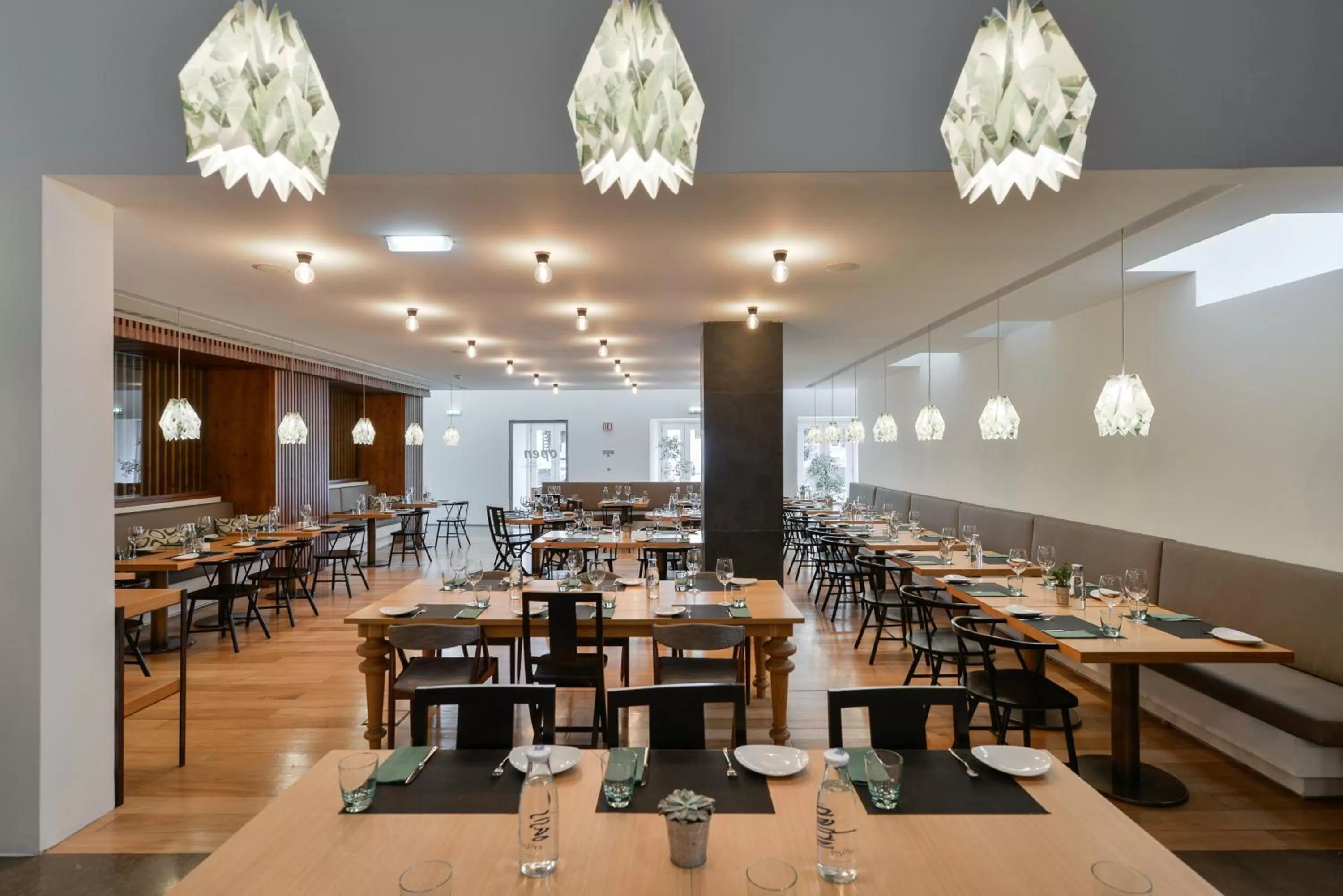 Restaurant/places to eat in Inspira Liberdade Boutique Hotel