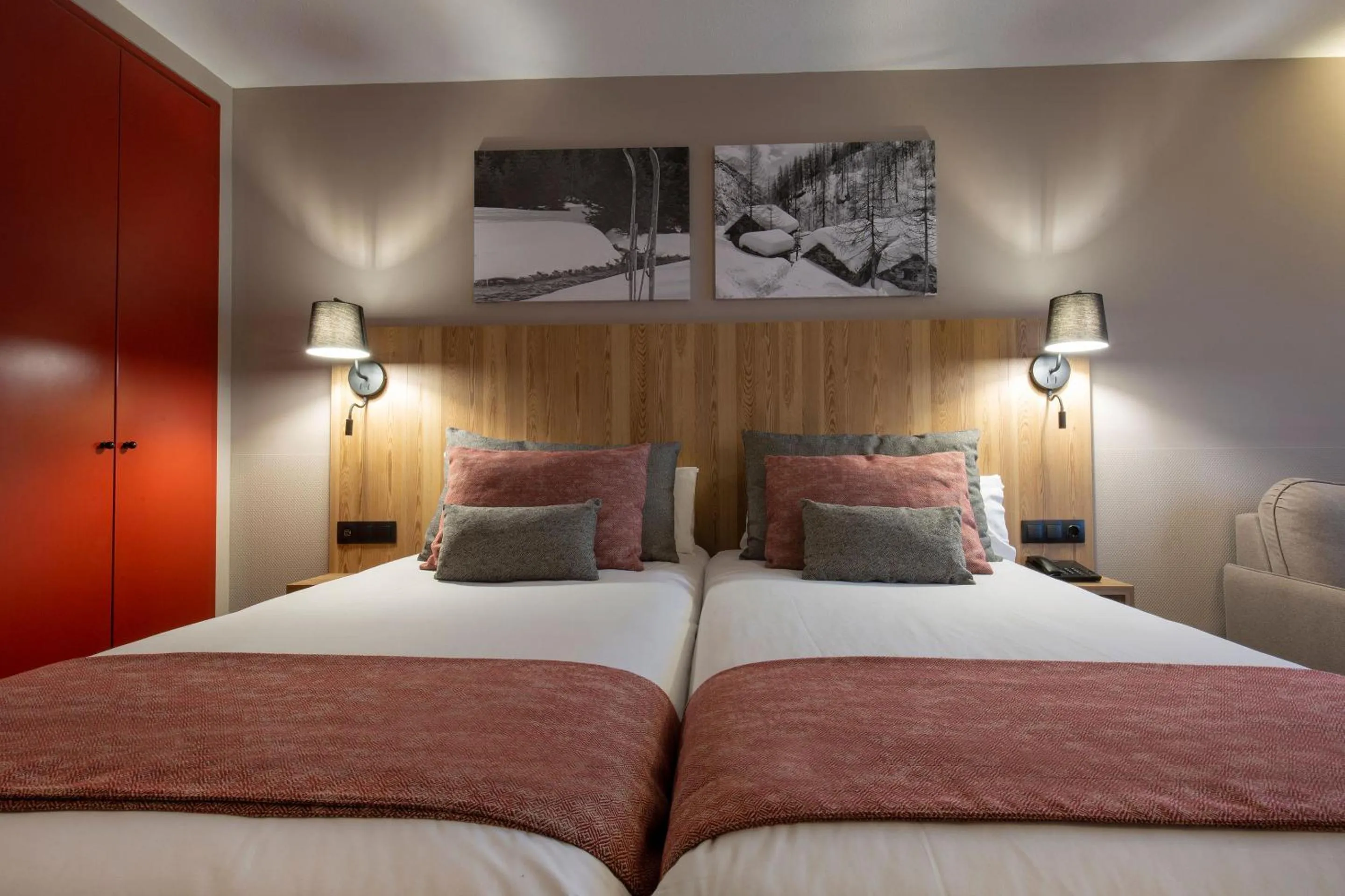 Bed in Hotel Grand Pas by Nexta