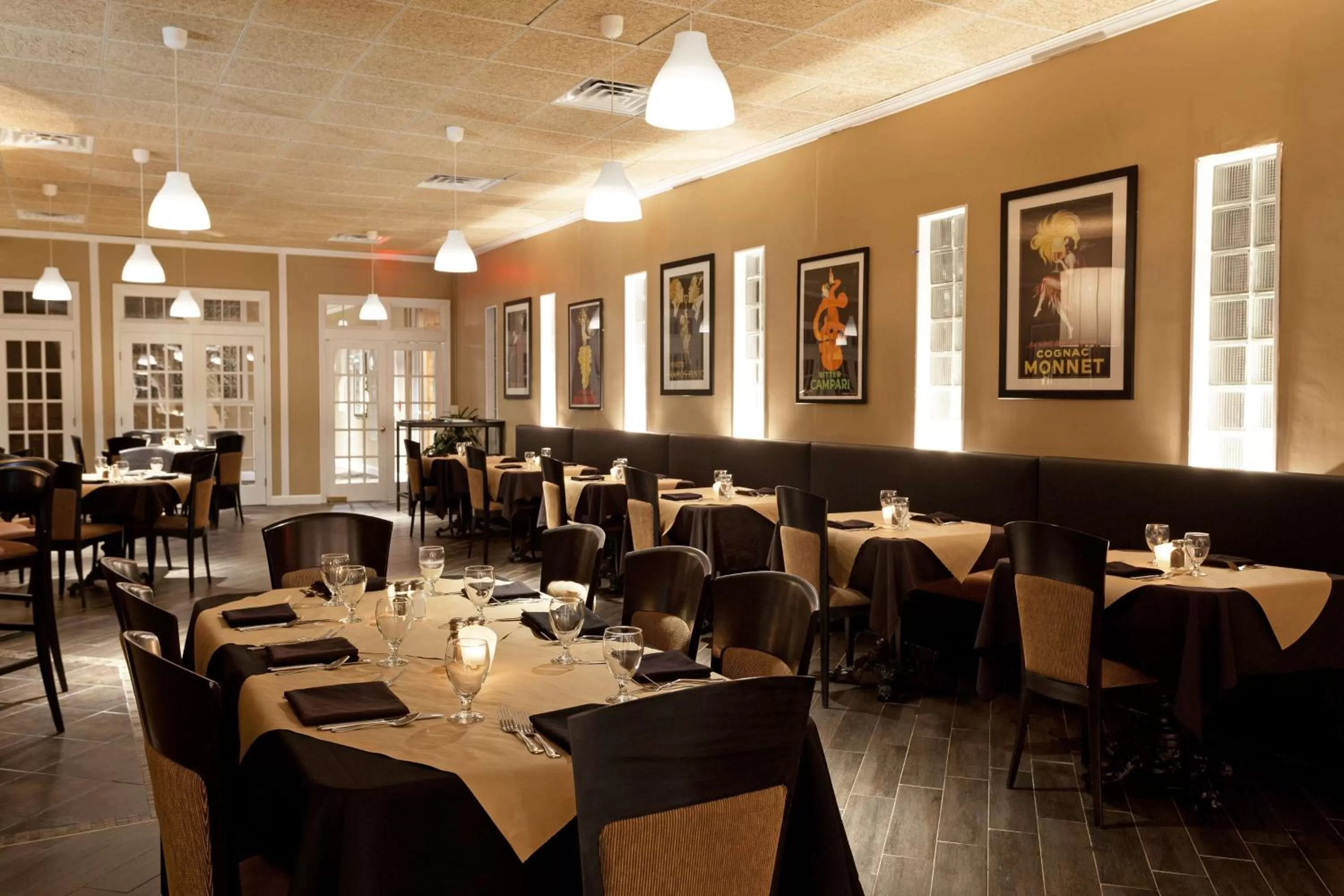 Restaurant/places to eat in DoubleTree by Hilton Cape Cod - Hyannis