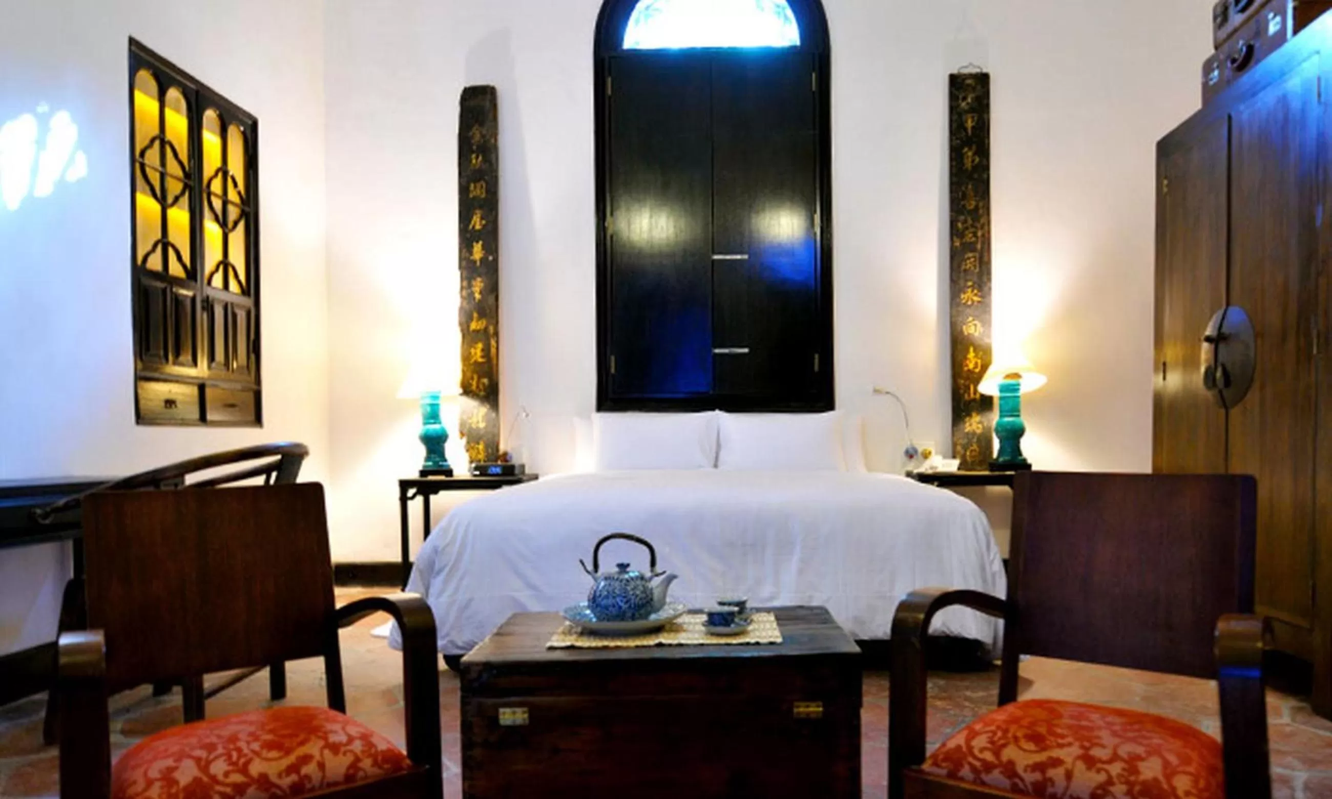 Living room in Cheong Fatt Tze - The Blue Mansion