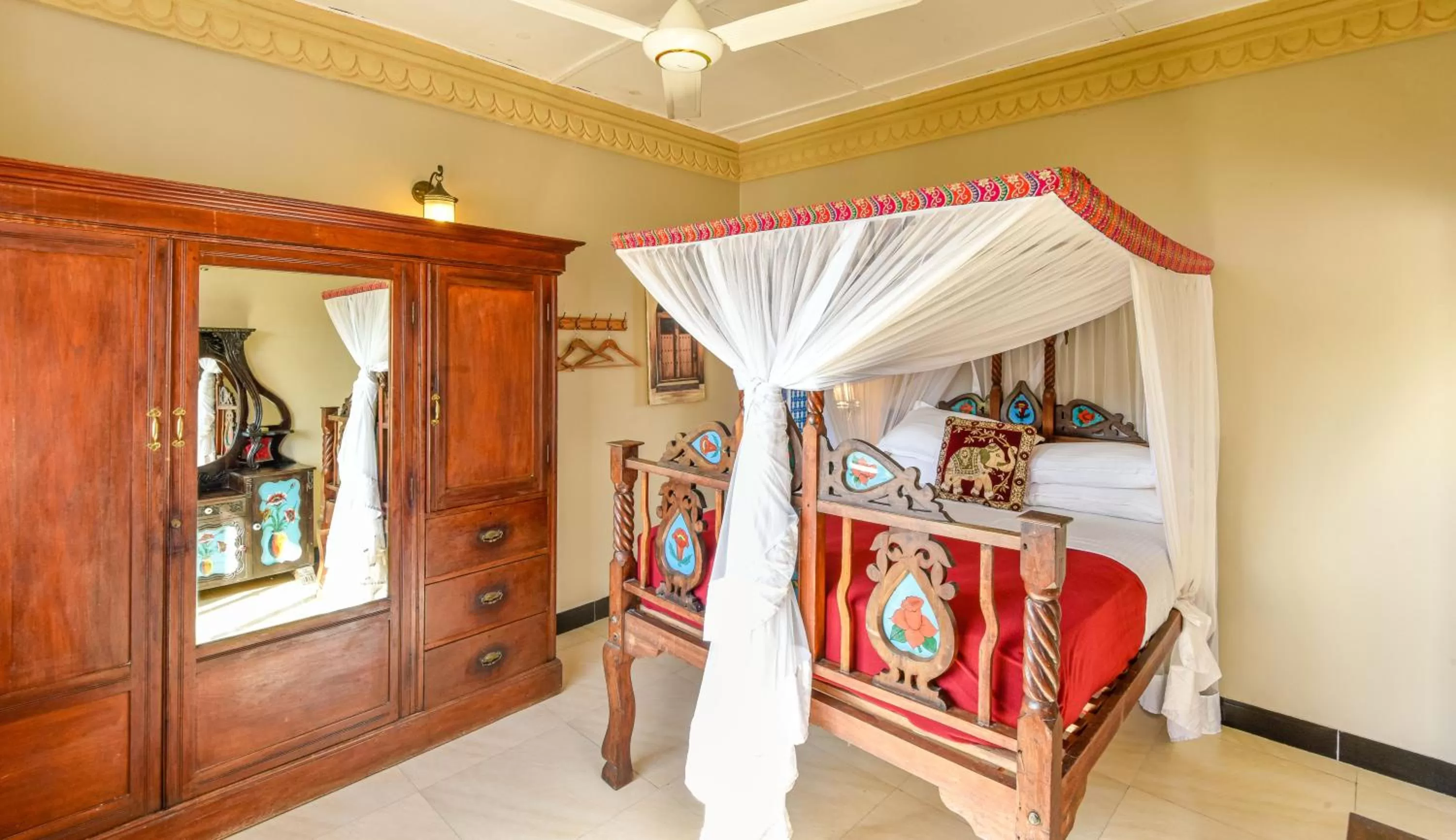 Bed in Tembo House Hotel