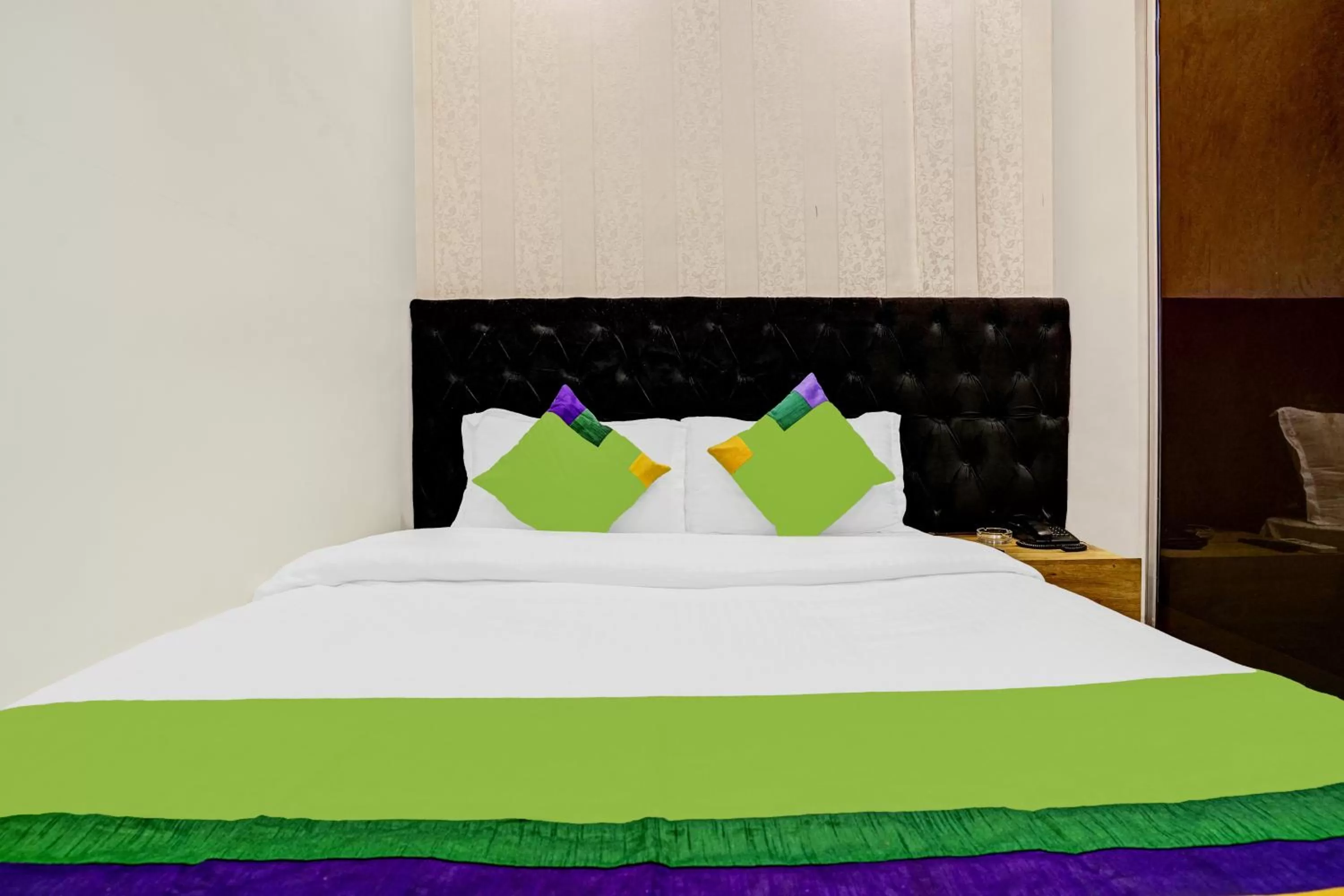 Bed in Treebo Trend Freedom Star, Vile Parle