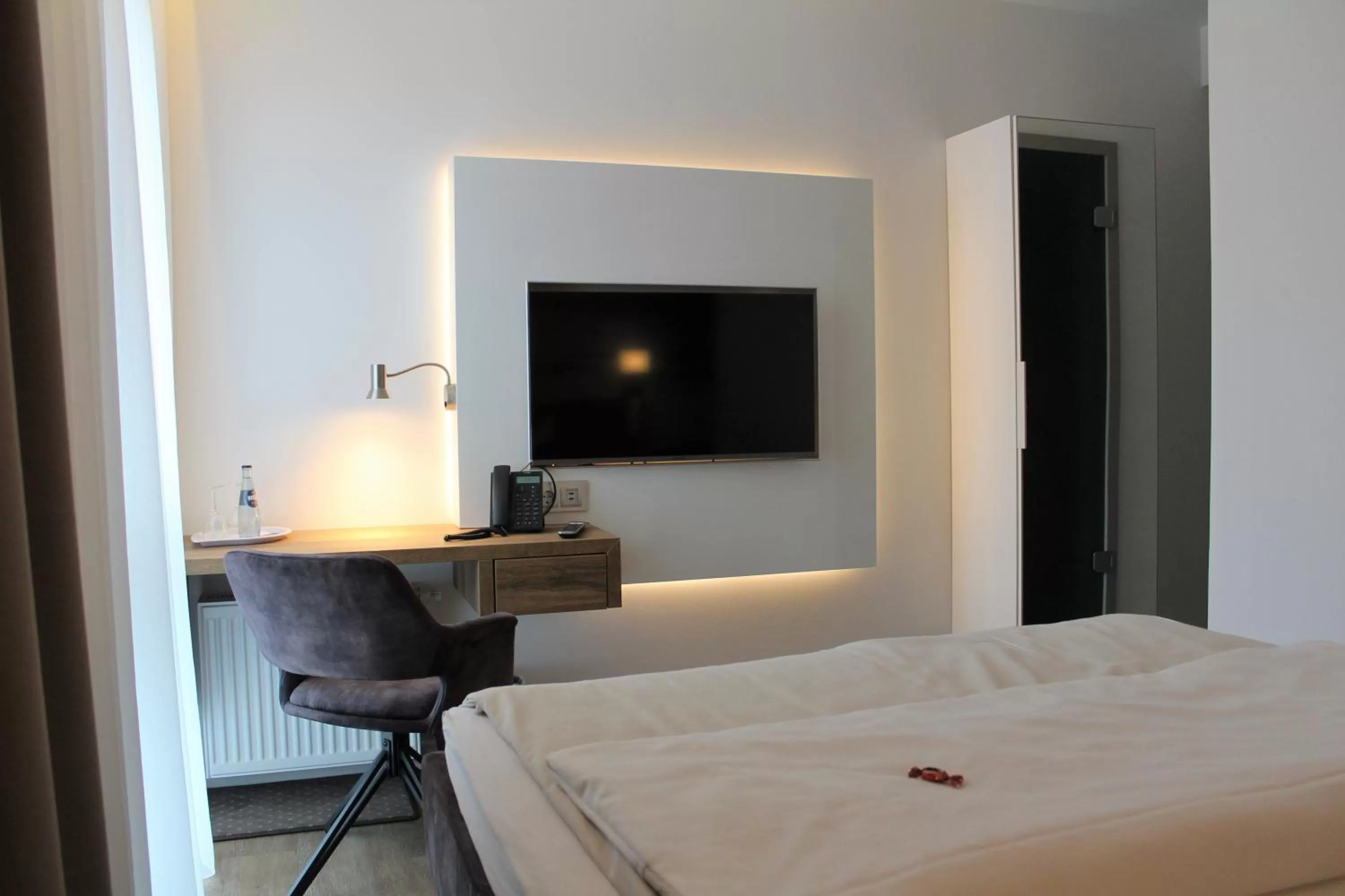 TV/Entertainment Center in Hotel Ammerländer Hof