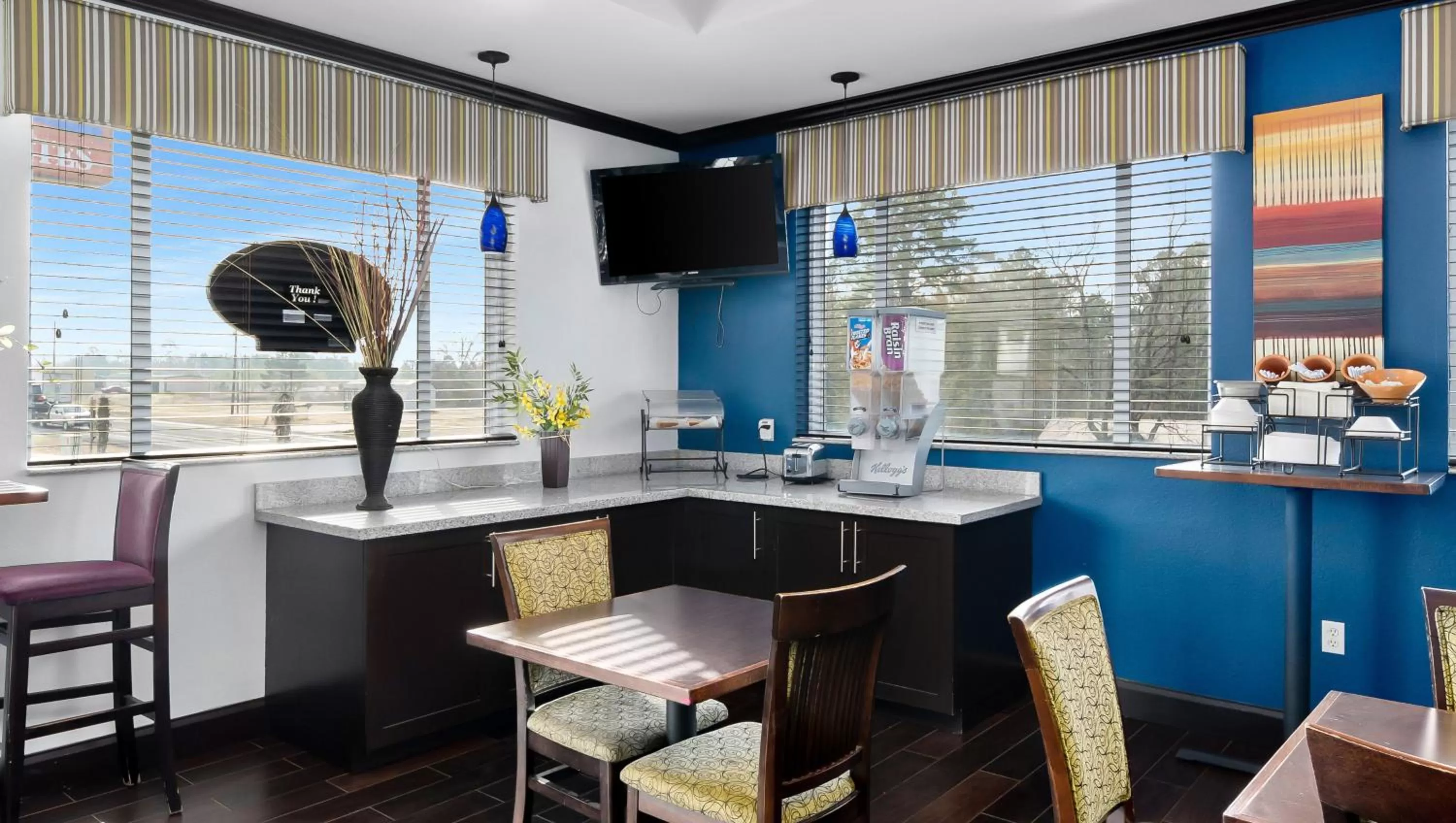 Breakfast in Belmont Inn and Suites Tatum