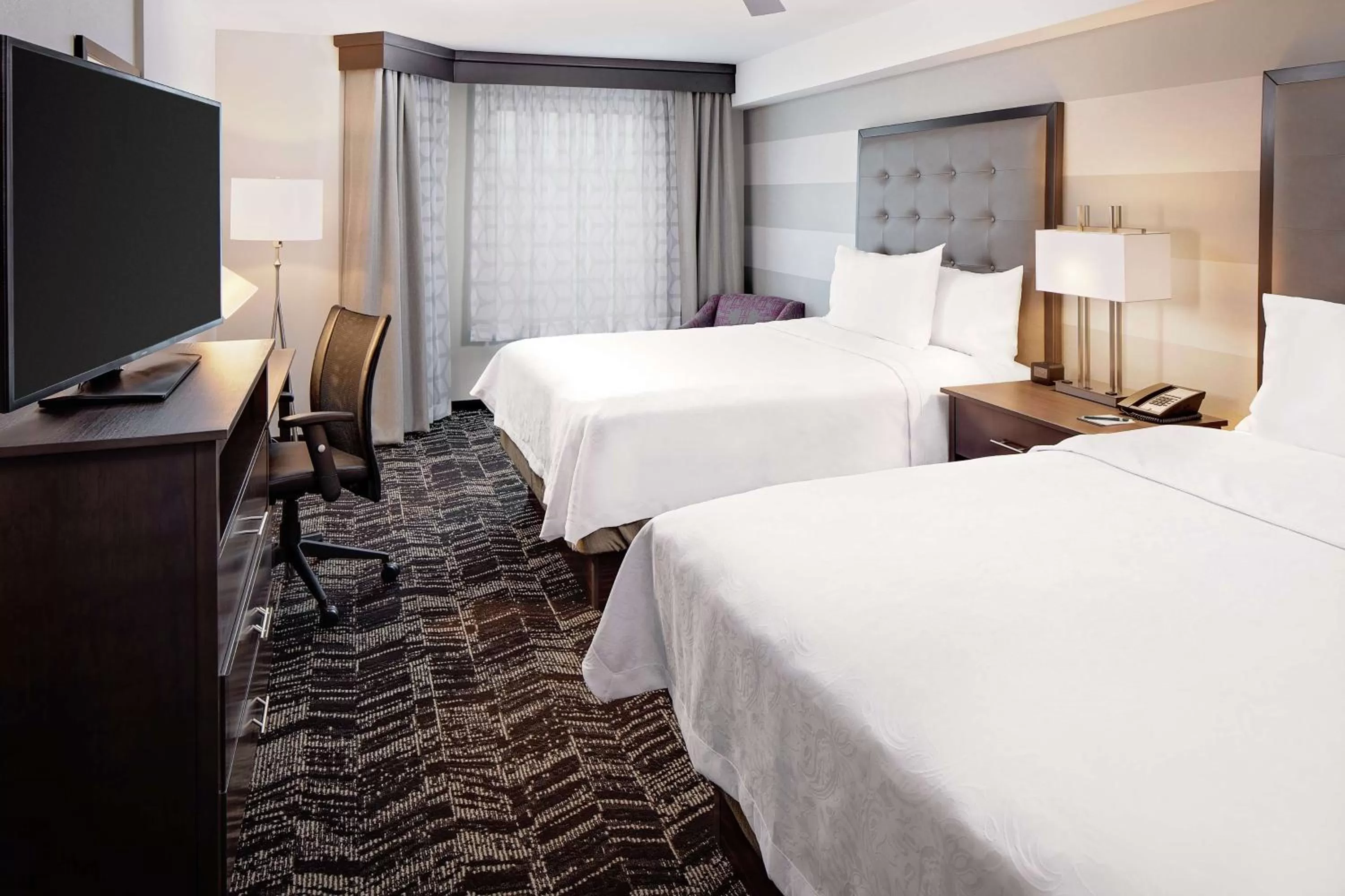 Bedroom, Bed in Homewood Suites By Hilton Ronkonkoma