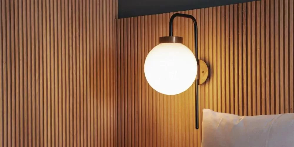 Bed in Mollie's Motel & Diner Bristol