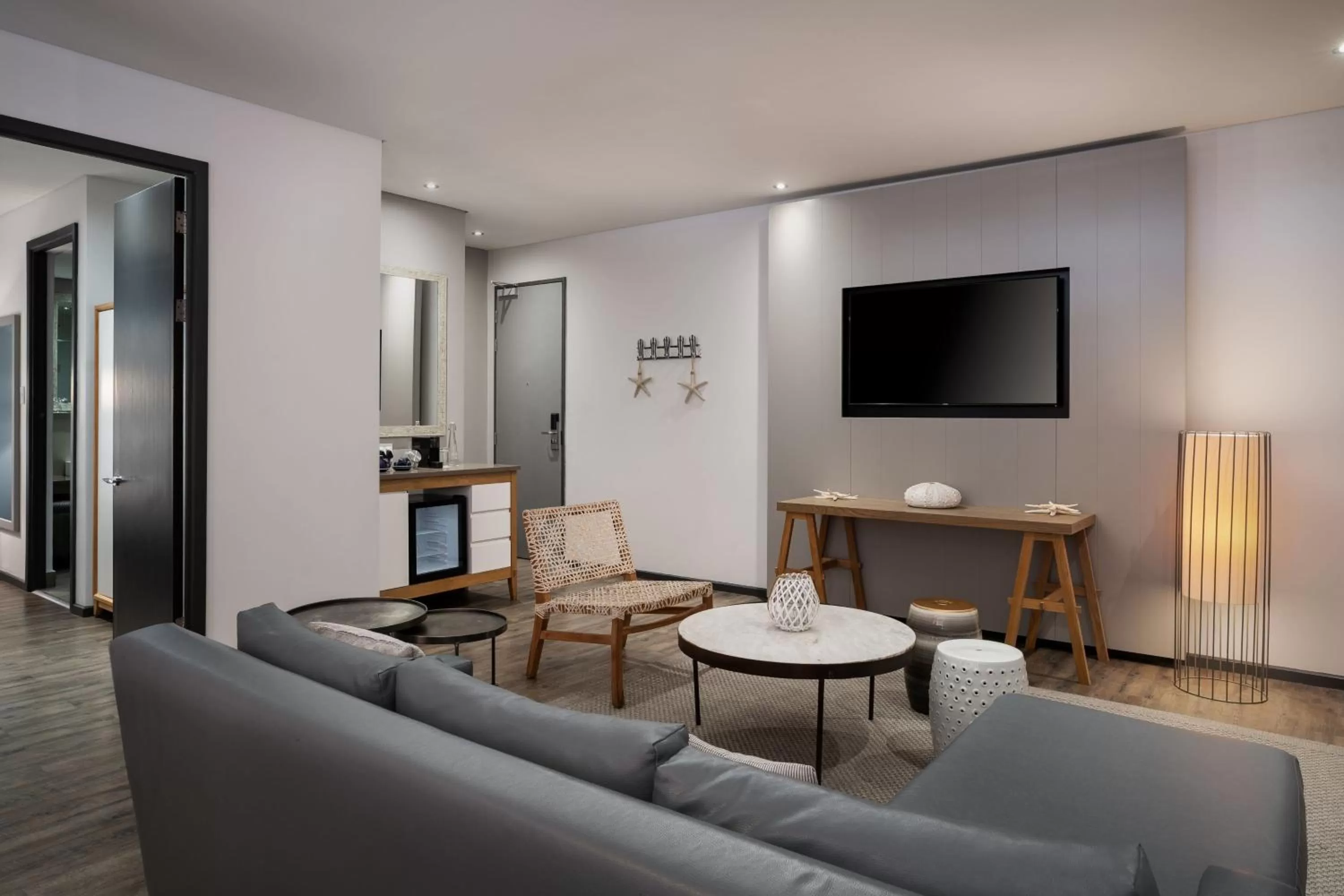 Lounge or bar in Protea Hotel by Marriott Cape Town Sea Point