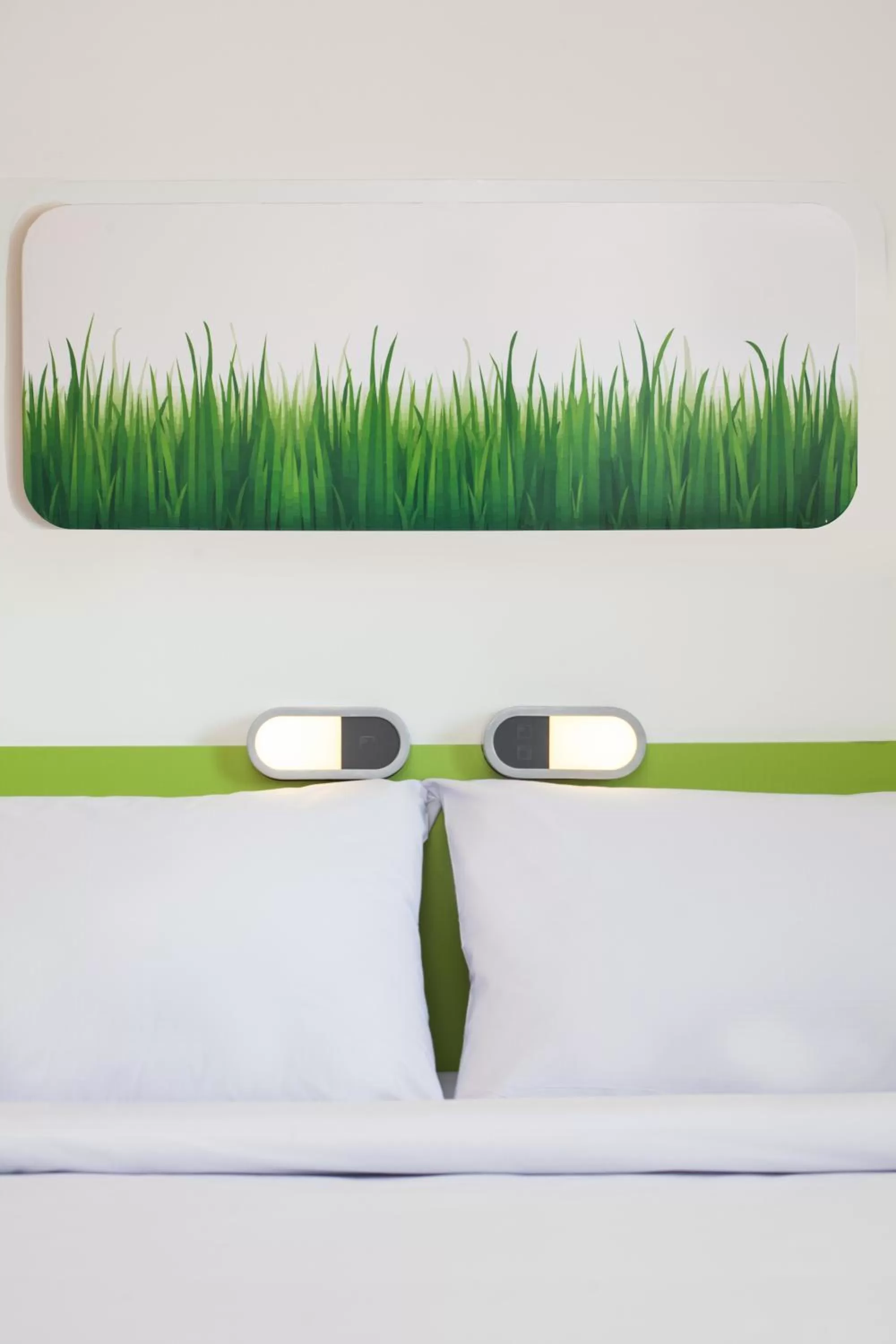 Communal lounge/ TV room in Cordia Hotel Makassar Airport