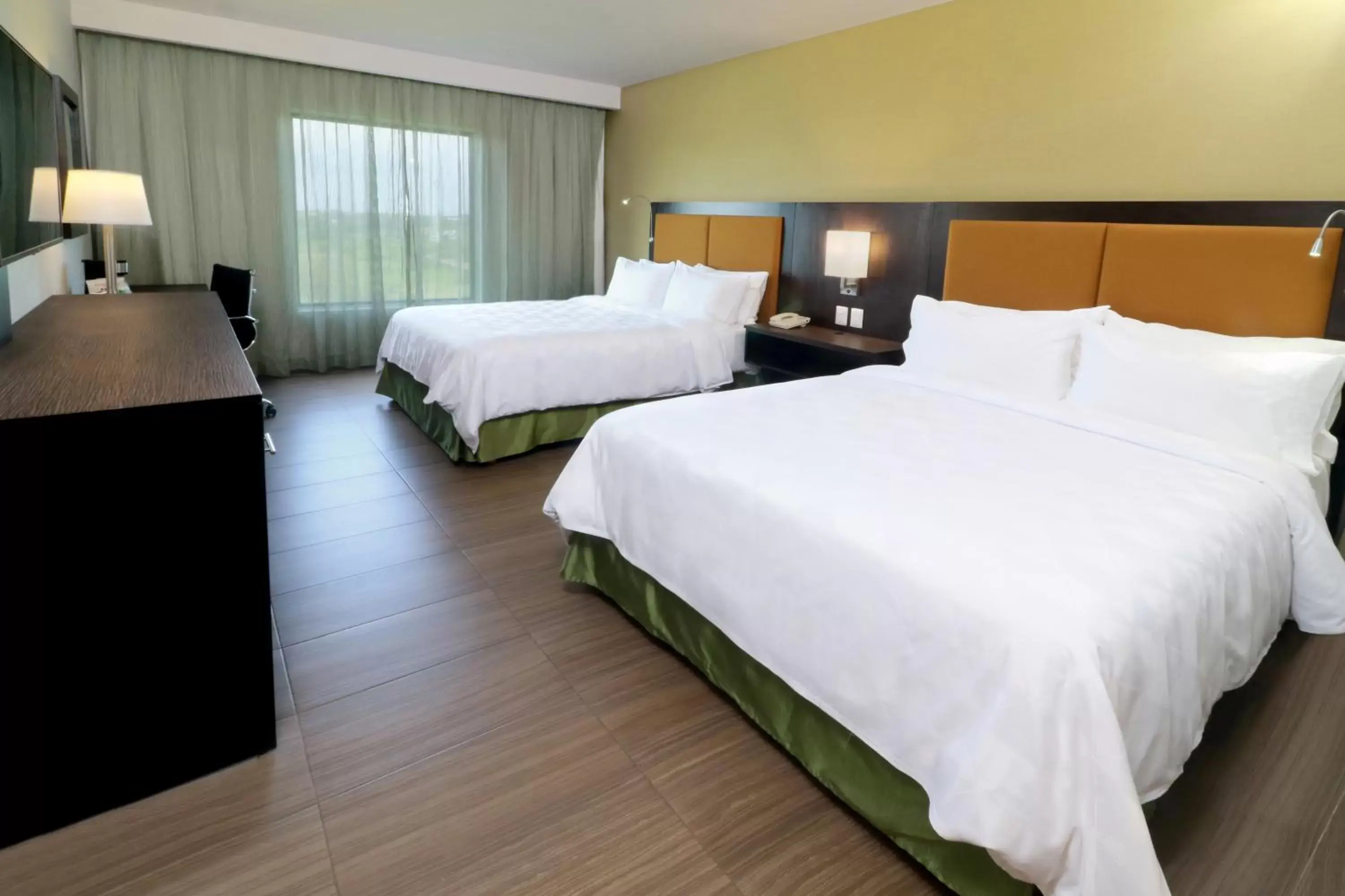 Standard Double Room with Two Double Beds in Holiday Inn Tampico-Altamira by IHG Standard Double Room with Two Double Beds in Holiday Inn Tampico-Altamira by IHG