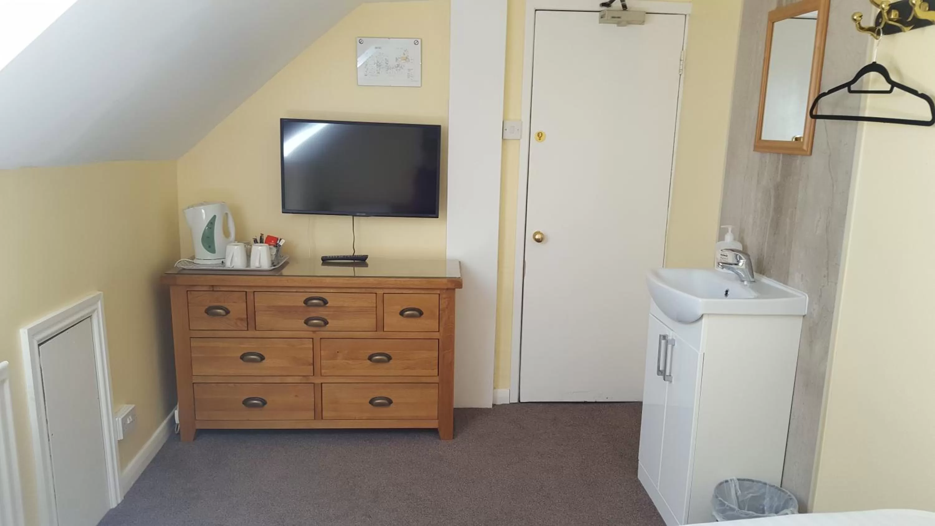 TV and multimedia in The Beacon Hotel