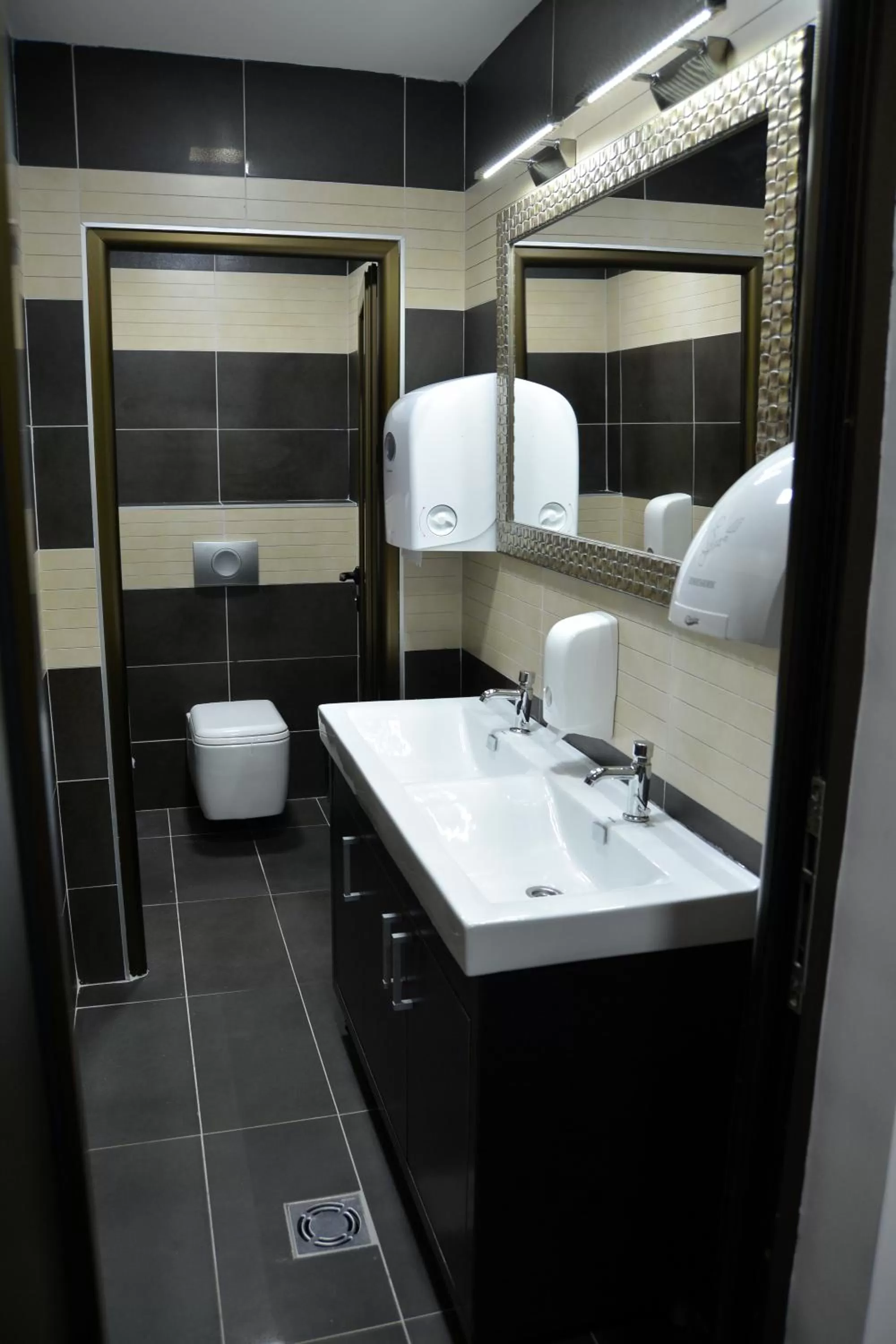 Toilet in Hotel Golf