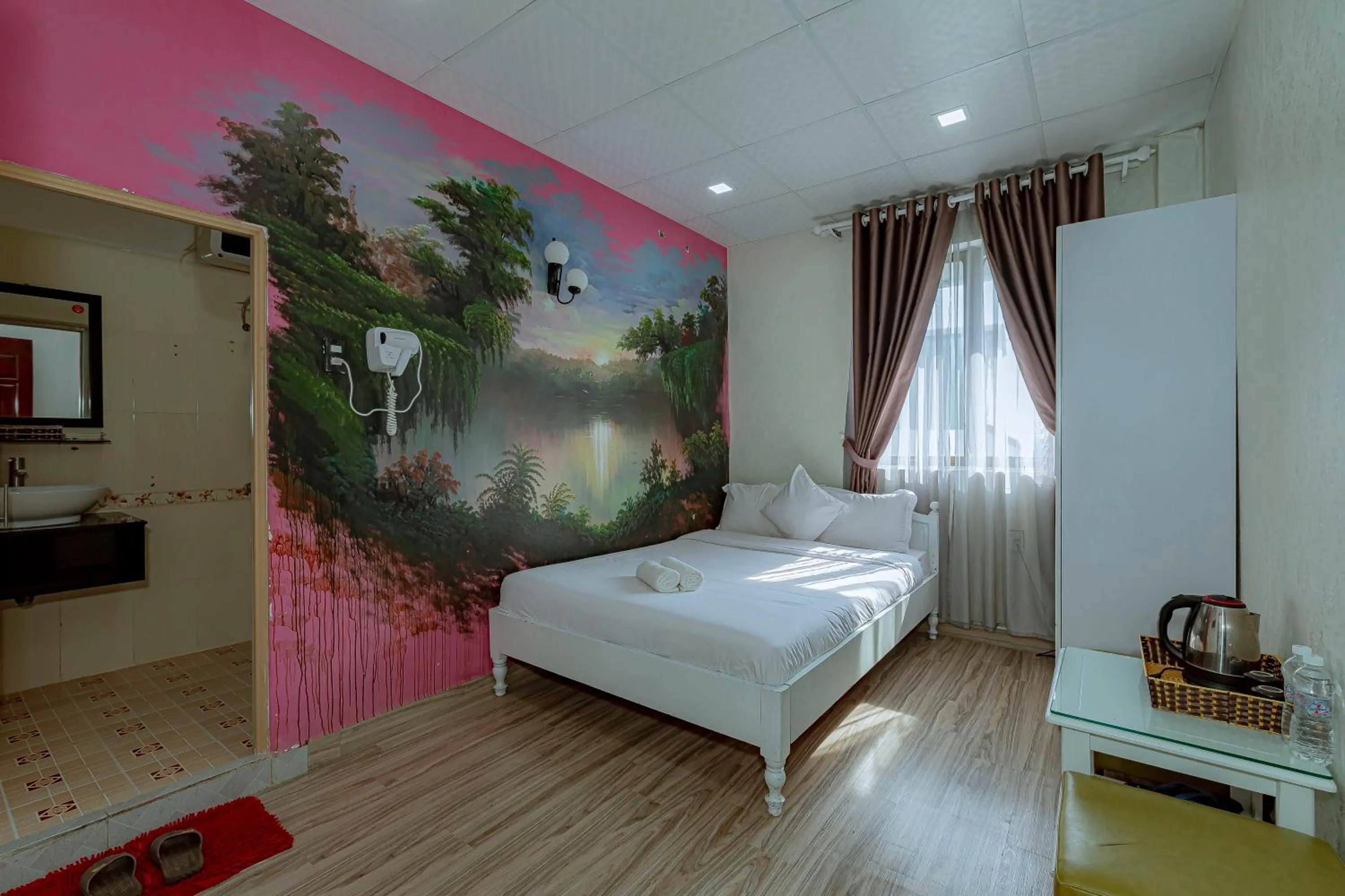 Ken's Backpackers Hotel