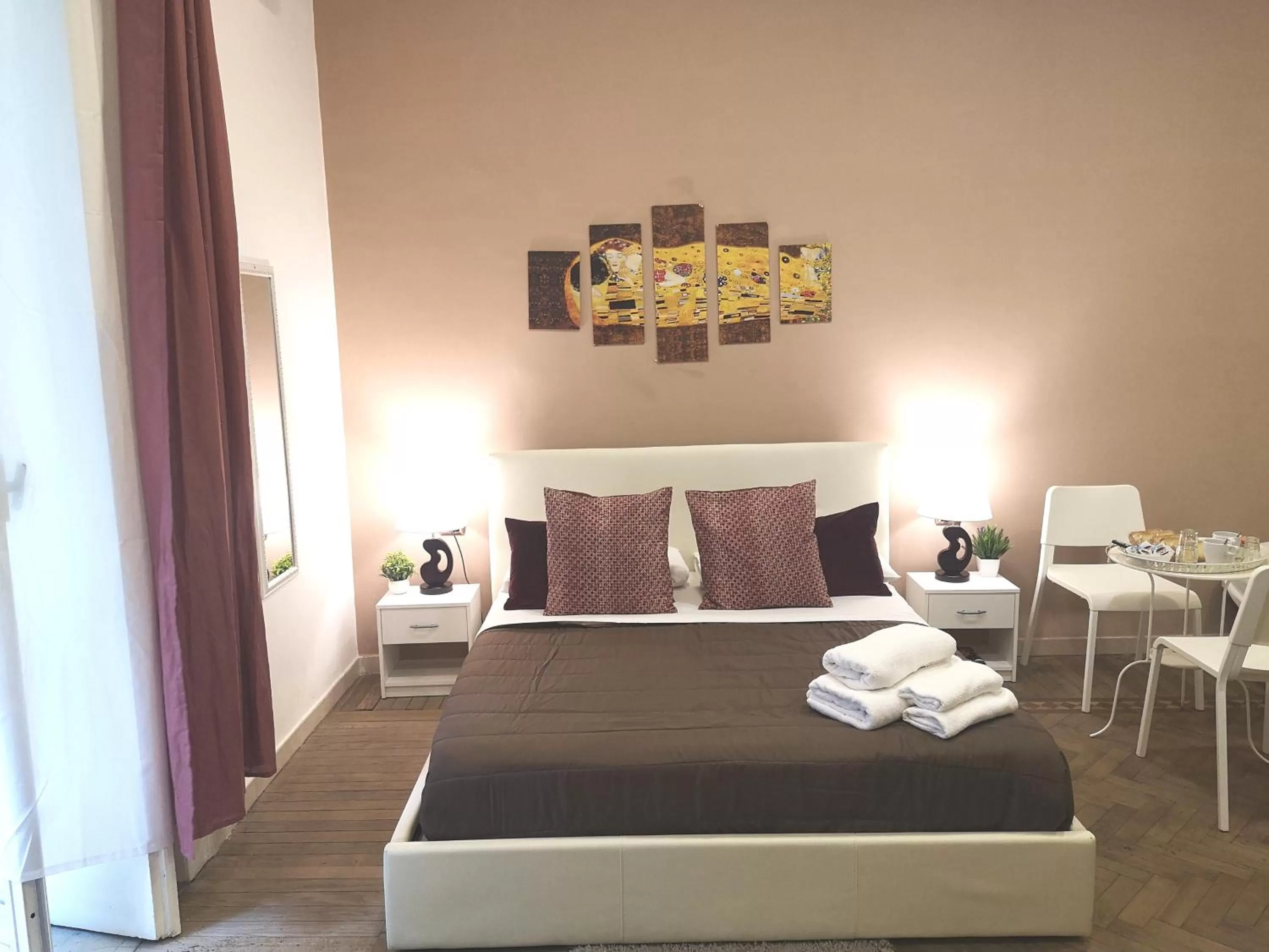 Bed in Domus Luigi Leone II