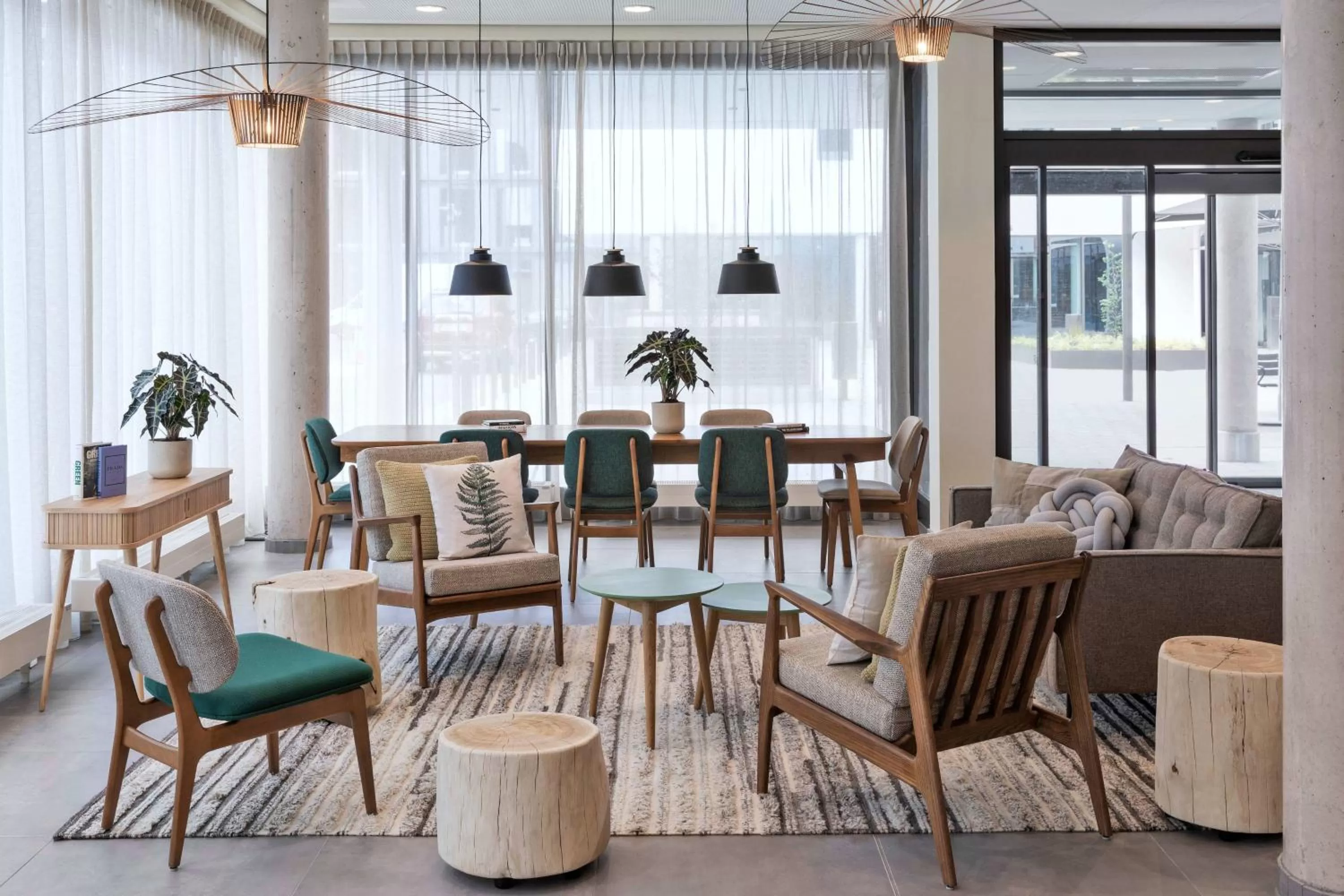 Lobby or reception in Residence Inn by Marriott Hamburg Altona