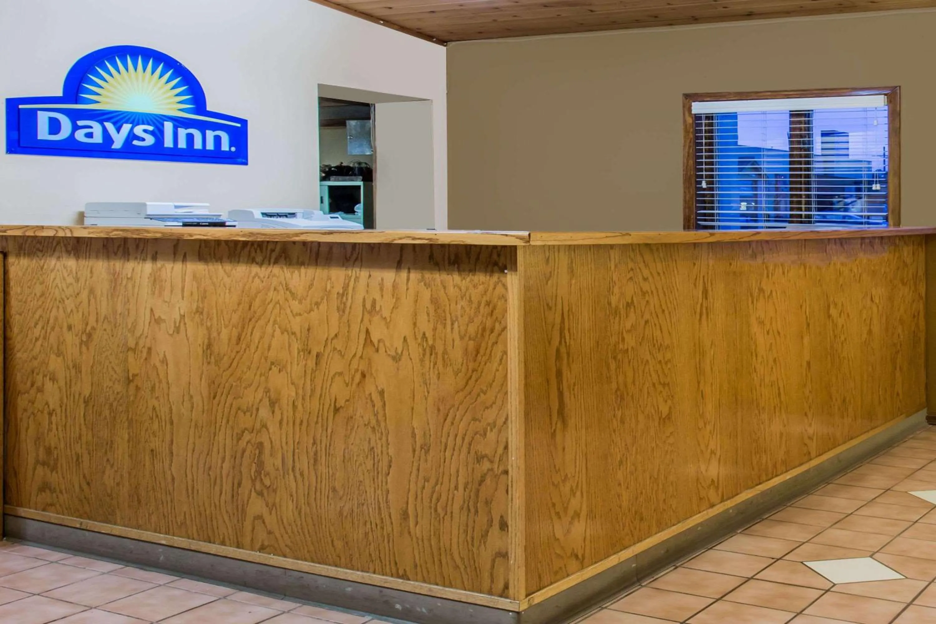 Lobby or reception in Days Inn by Wyndham West Allis/Milwaukee