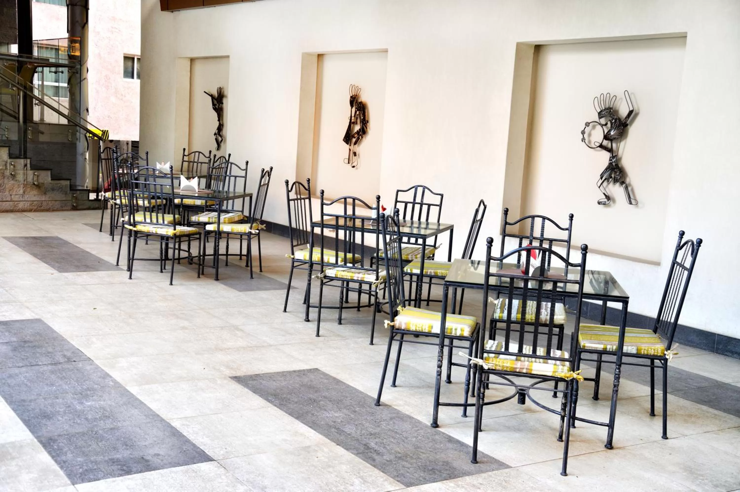 Lounge or bar in The Zehneria Hotel