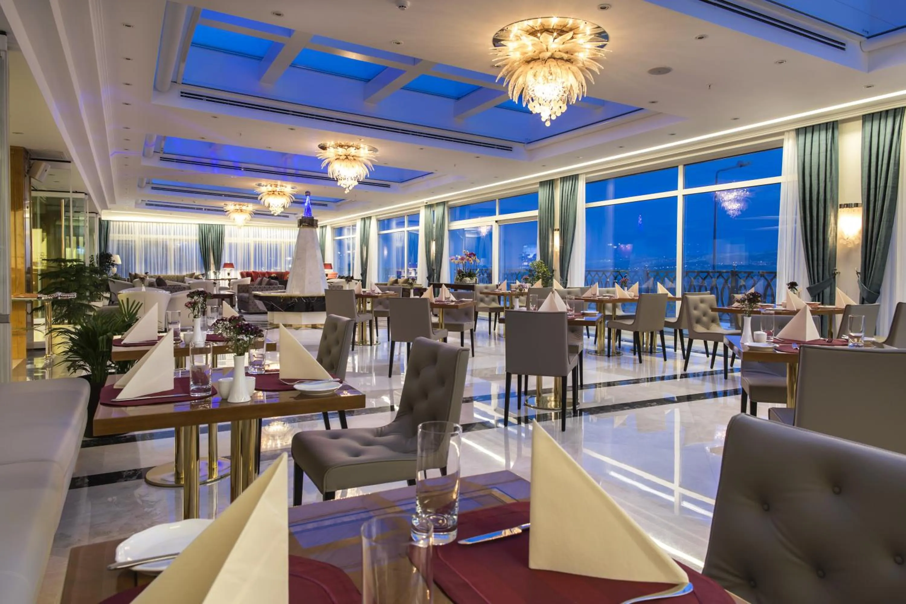 Restaurant/places to eat in Atli Hotel Ankara