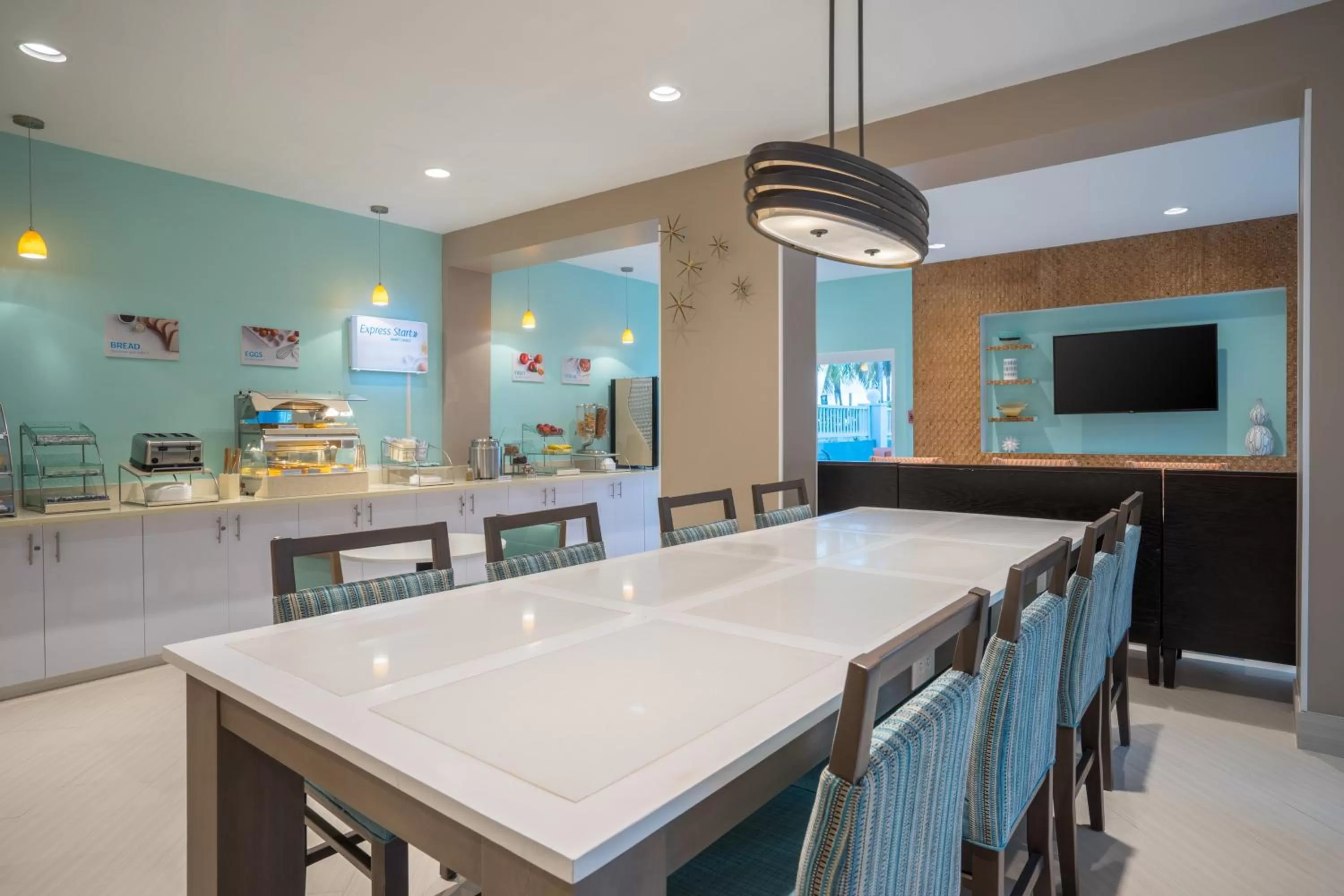 Breakfast in Holiday Inn Express & Suites Nassau by IHG