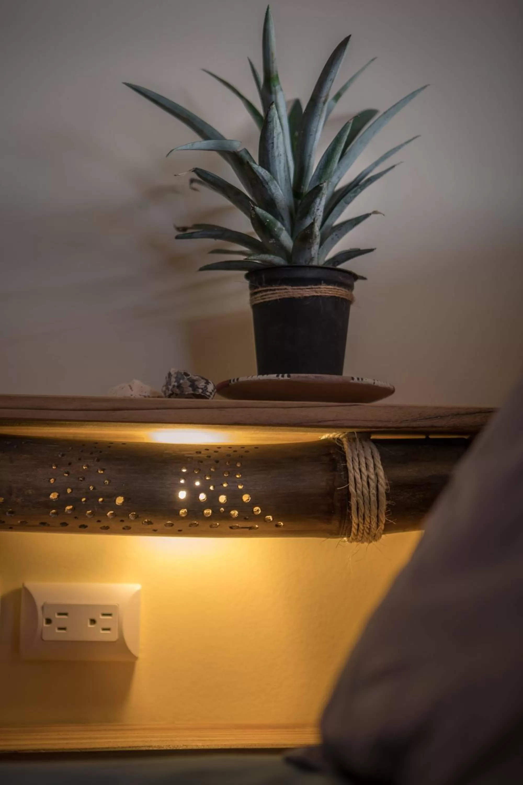 Decorative detail in Barrbra BnB Over The Sea