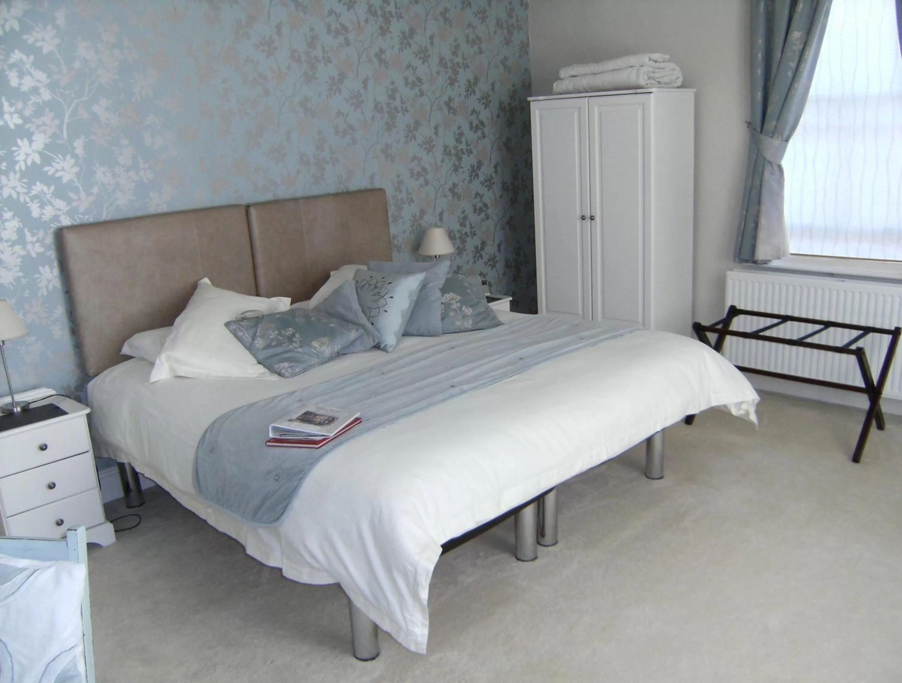 Premier Super King Room in Bridge House Bed & Breakfast