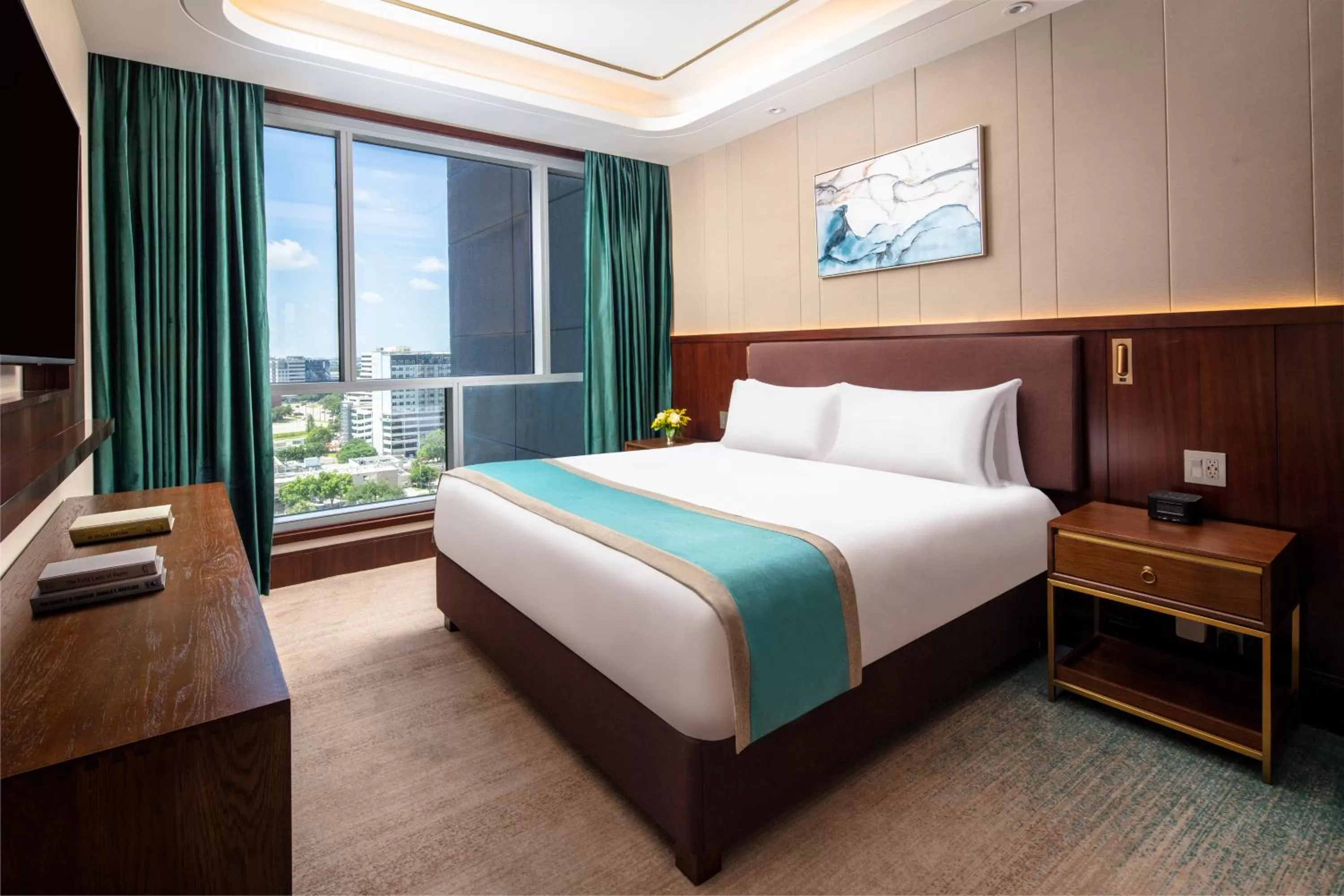 Bedroom, Bed in Blossom Hotel Houston, Curio Collection by Hilton