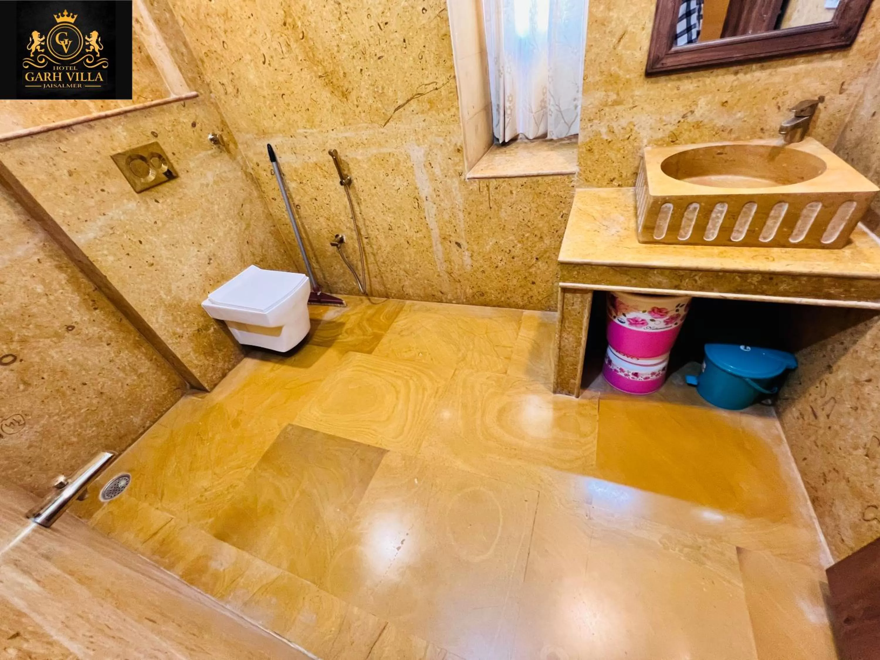 Property building, Bathroom in Hotel Garh Vila