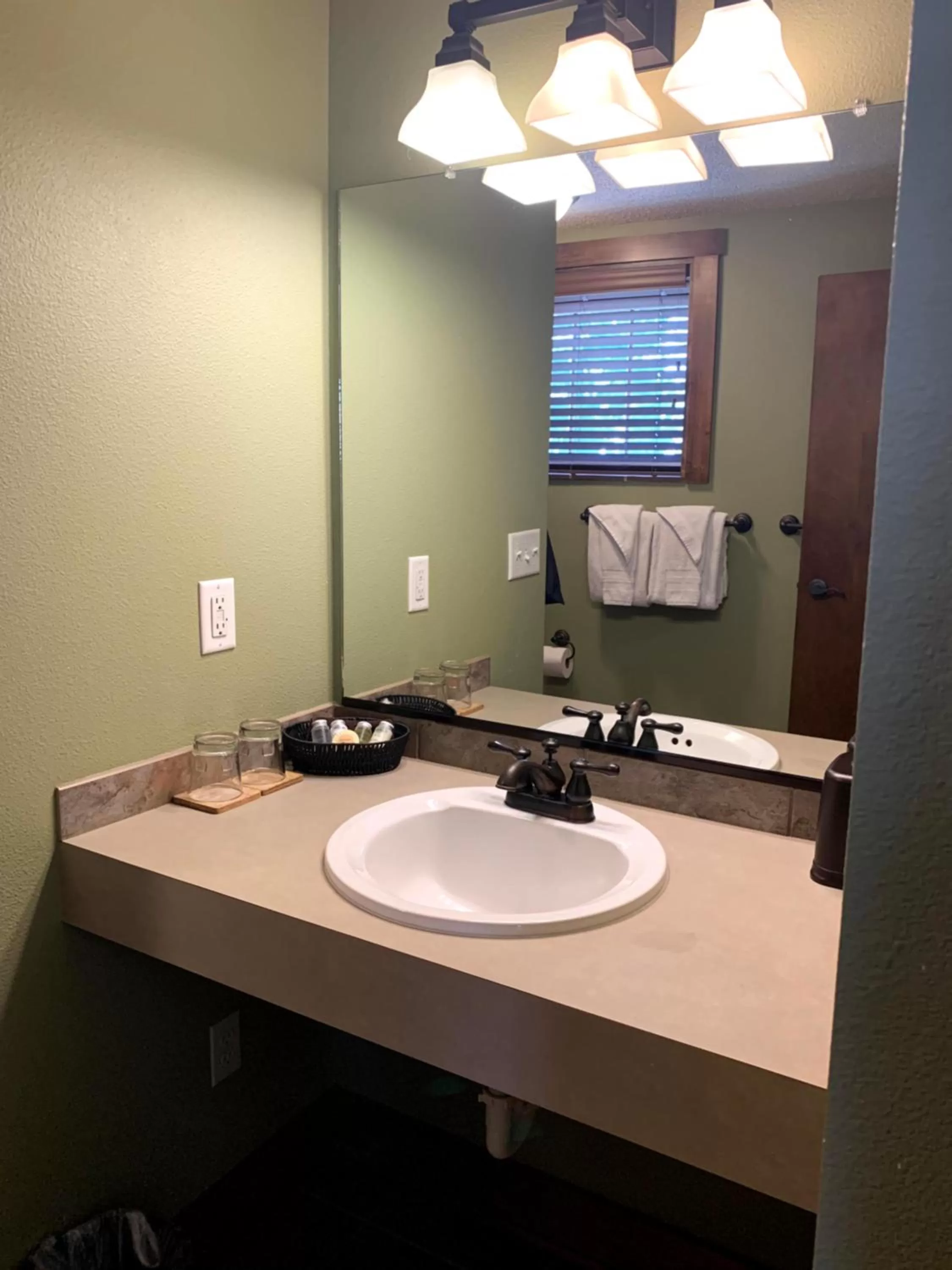 Iowa House Historic Inn