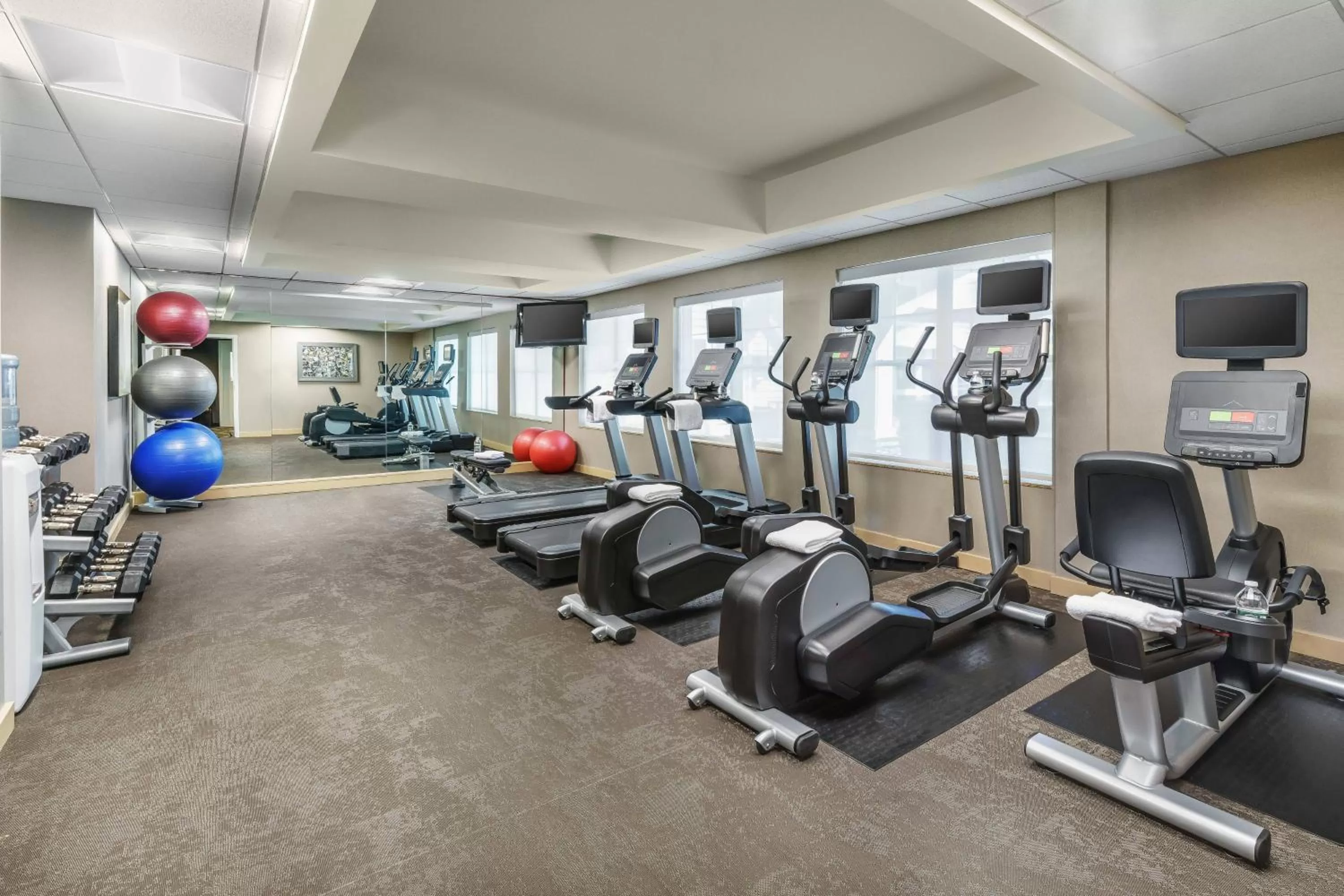 Fitness centre/facilities in Residence Inn Burlington Colchester