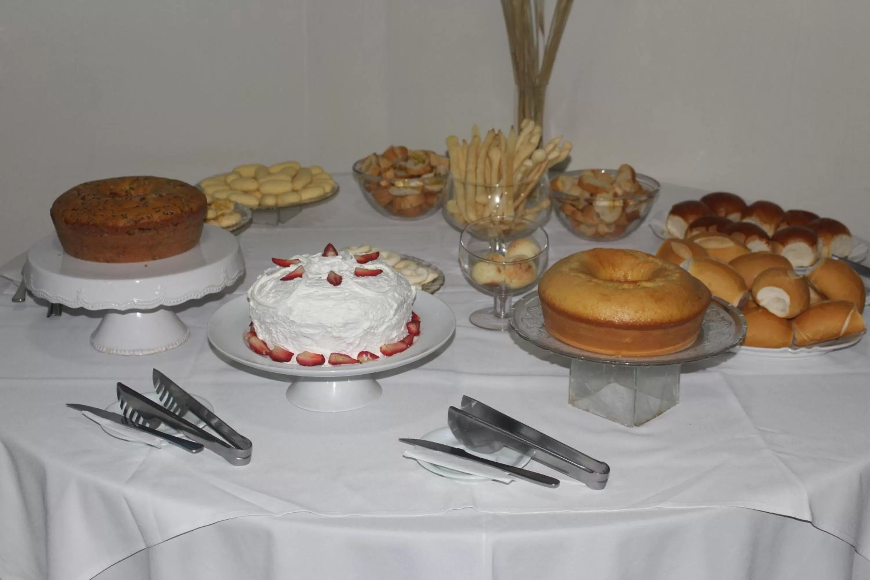 Breakfast, Food in Hotel Oscar Econômico