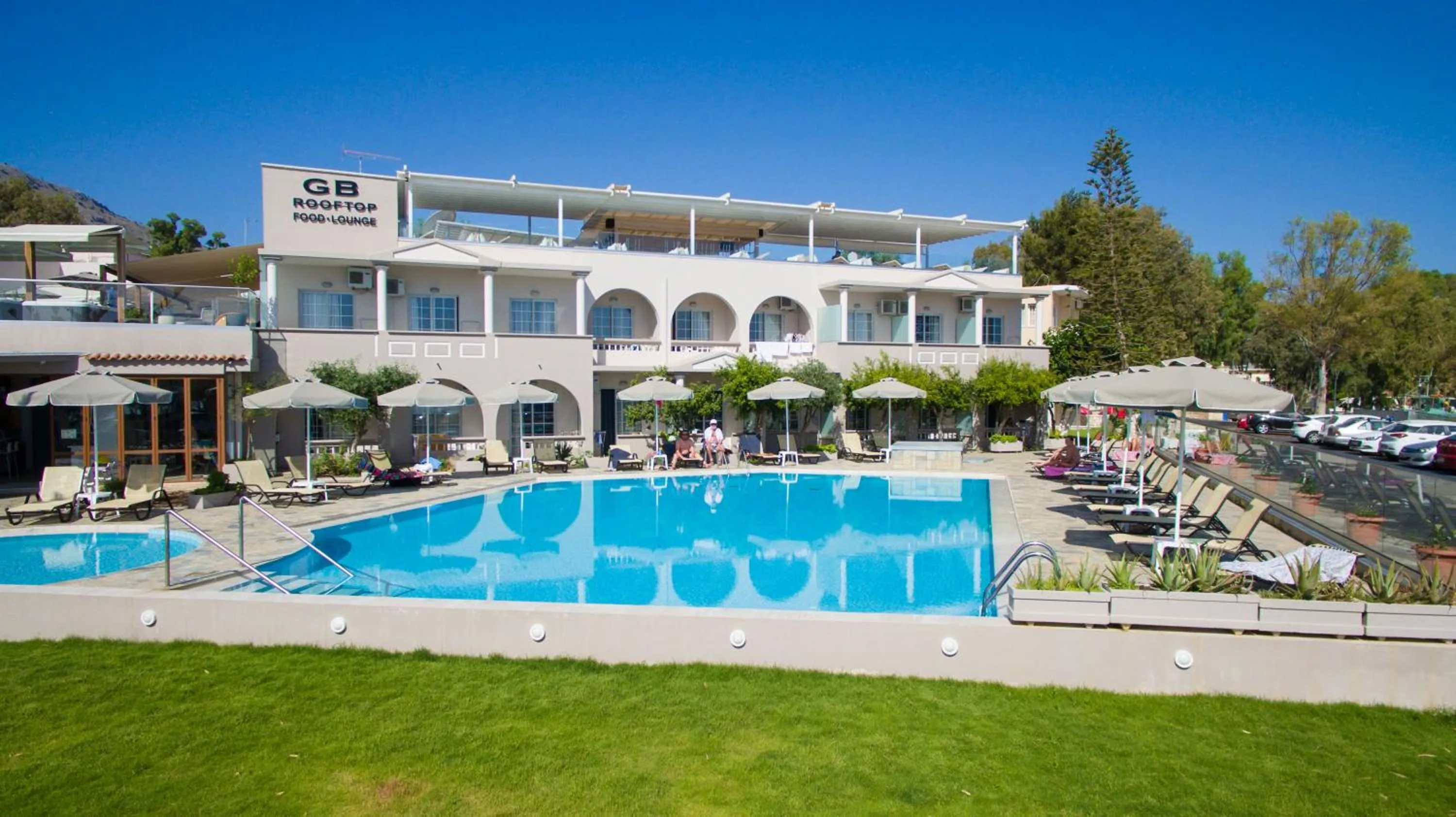 Swimming pool in Georgioupolis Beach Hotel