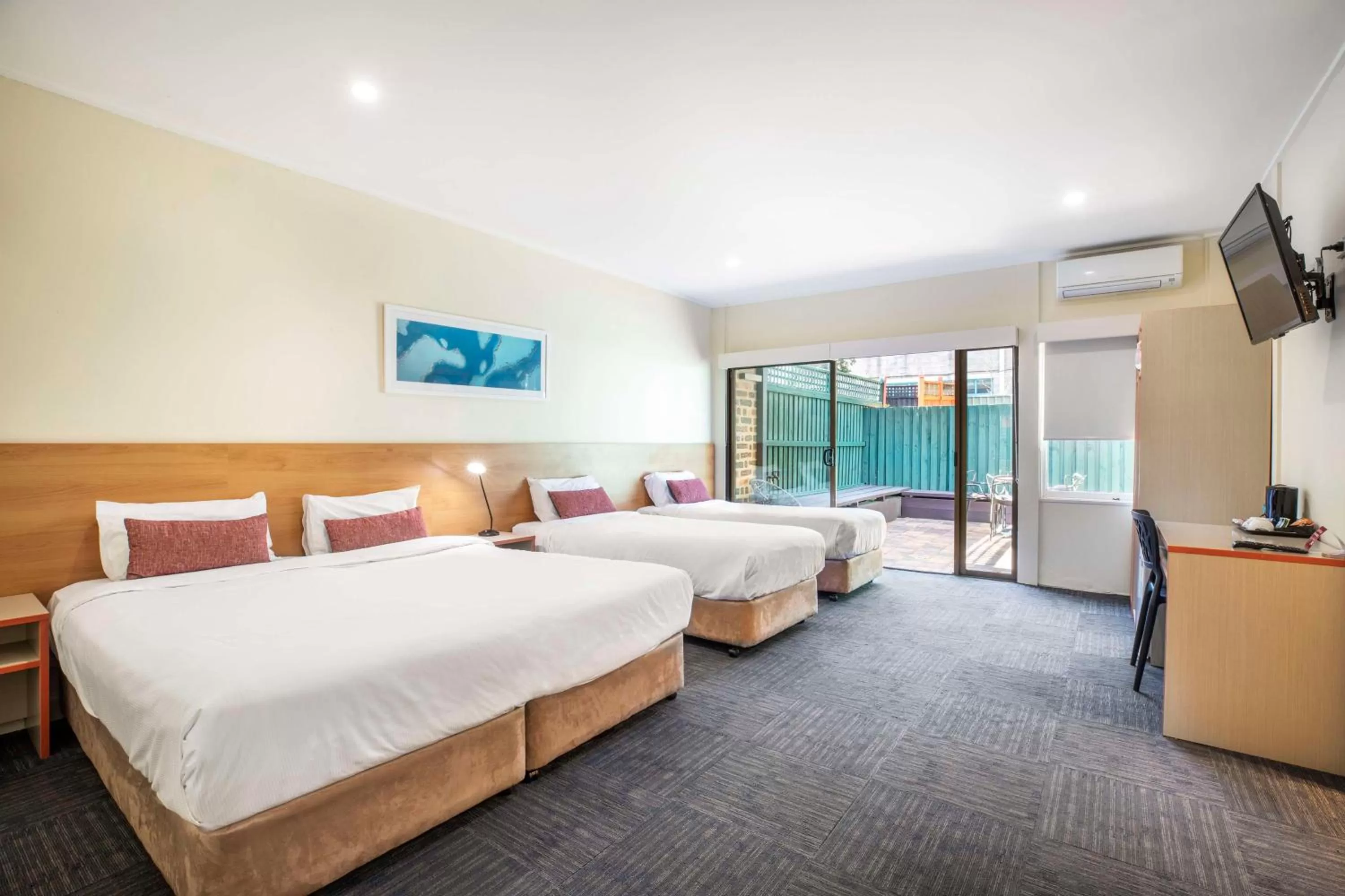 Bedroom, Bed in Nightcap at High Flyer Hotel