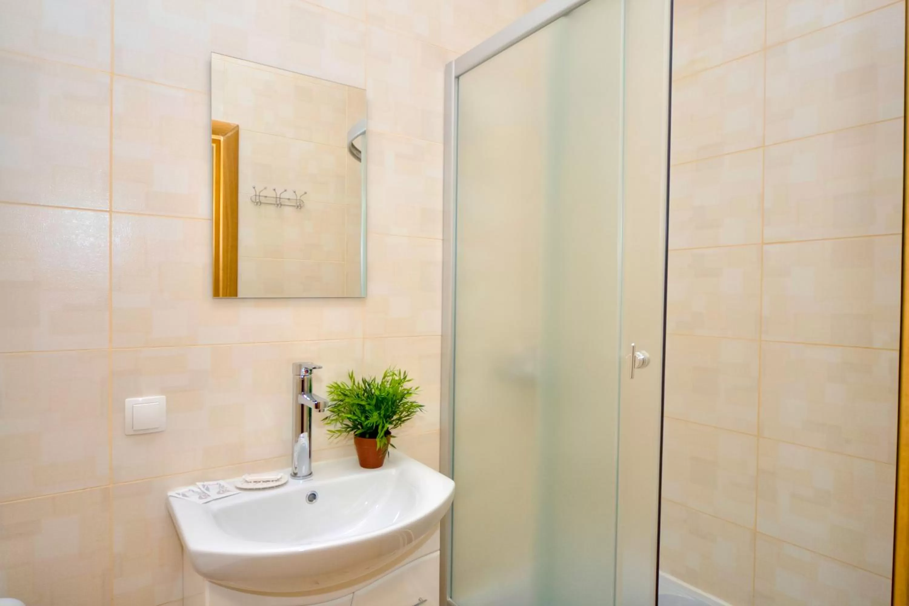 Shower, Bathroom in Heart Kyiv Apart-Hotel