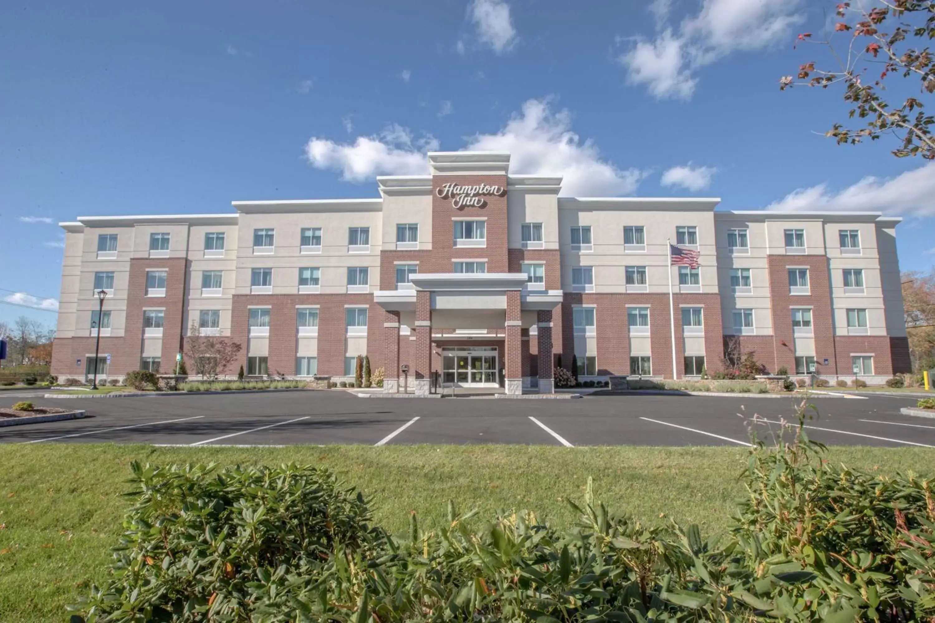 Hampton Inn by Hilton Amesbury, MA Hampton Inn by Hilton Amesbury, MA