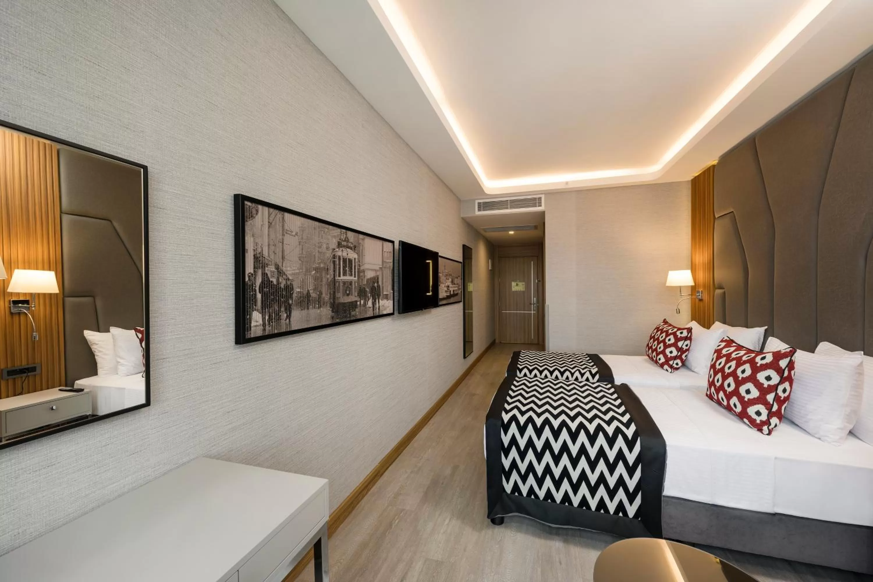 TV and multimedia, Bed in Ramada Encore by Wyndham Istanbul Sisli