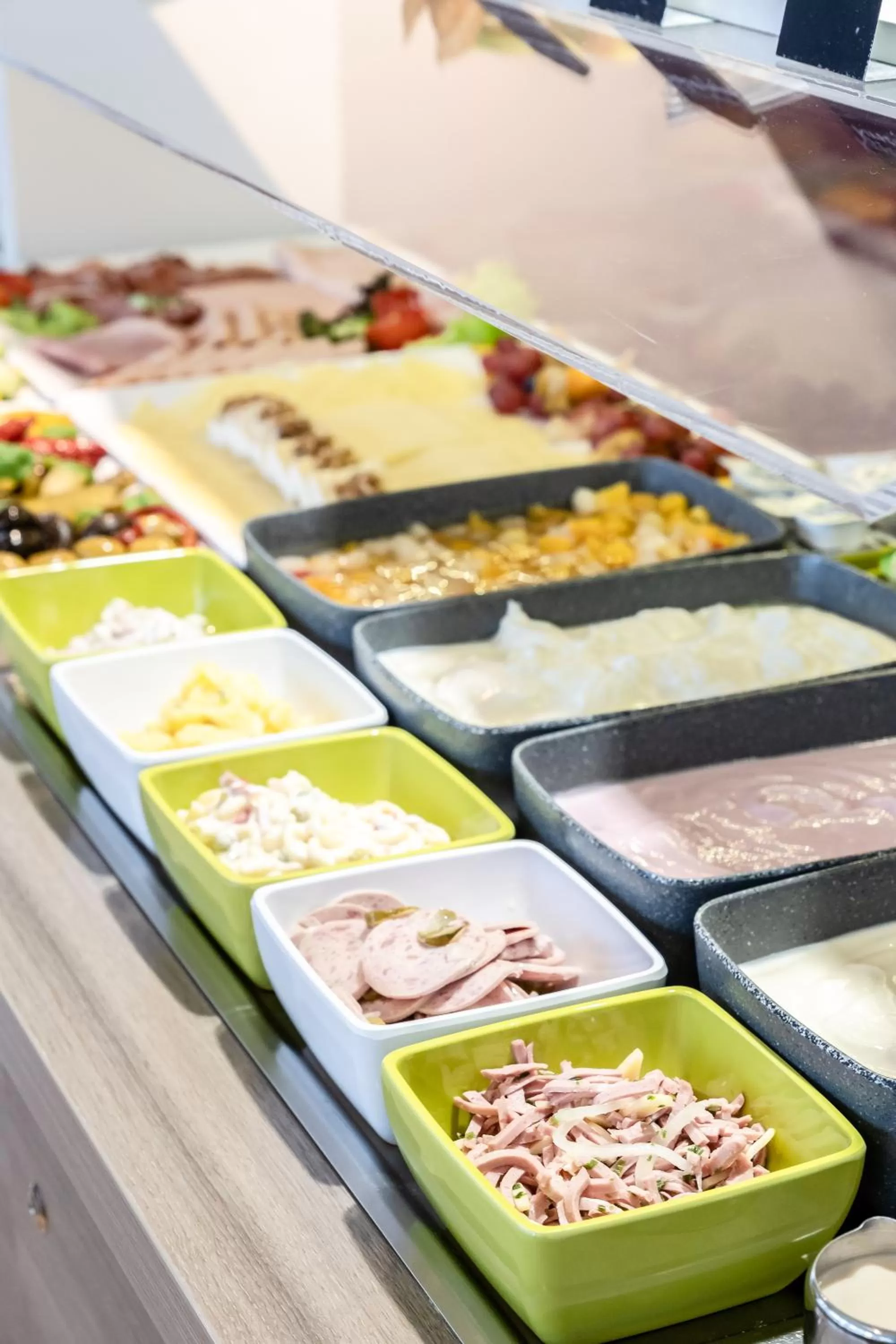 Food in Hotel Demas City