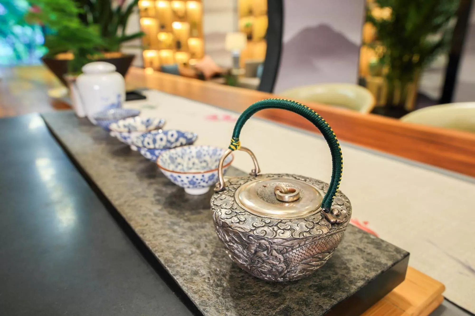 Coffee/tea facilities in Li River Resort Villa Hotel