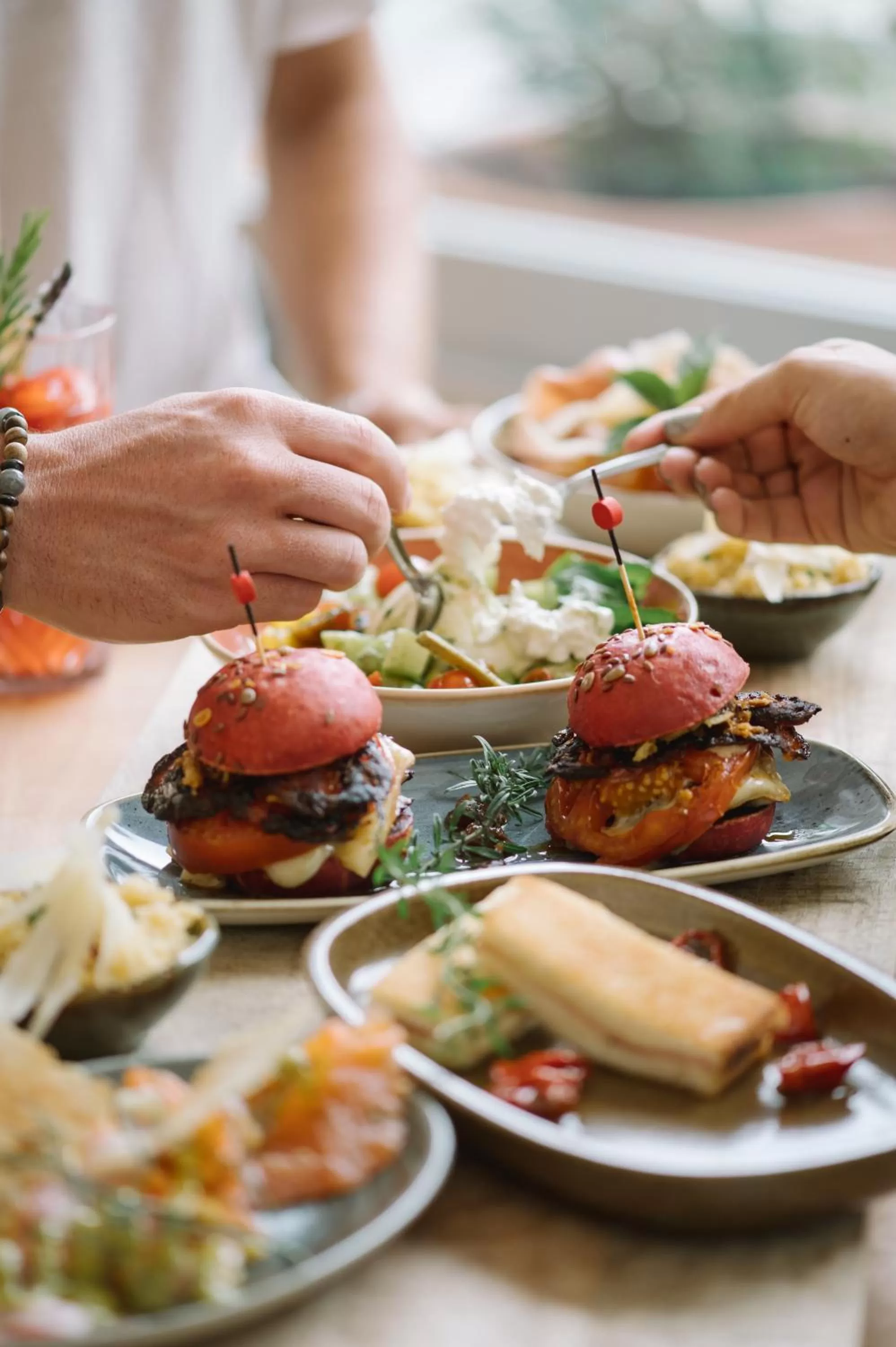 Restaurant/places to eat in Mercure Avignon TGV Hotel & Spa