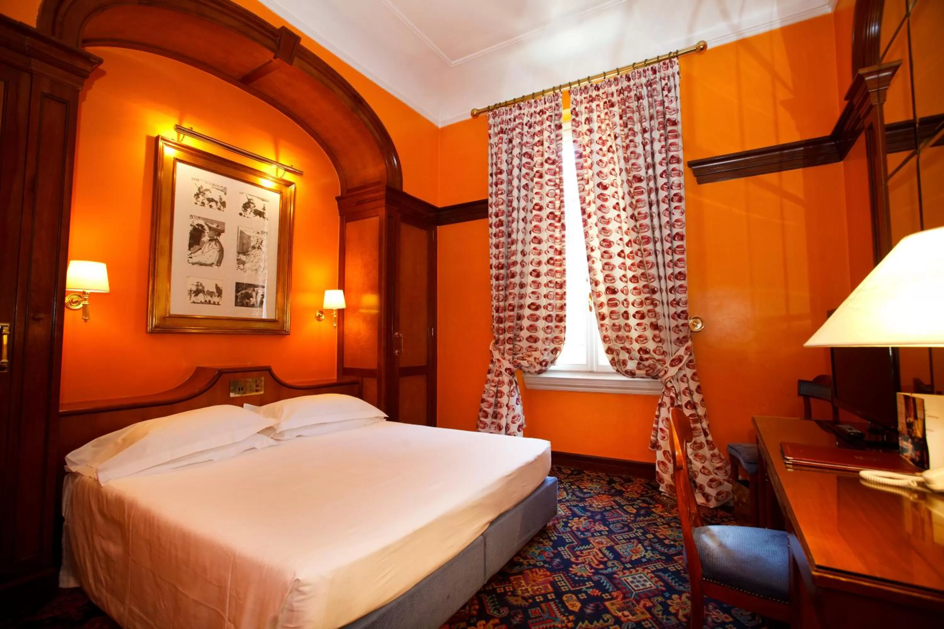 Bedroom, Bed in Hotel Albani Firenze