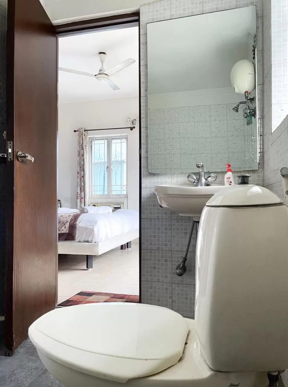 Bathroom in The Aster Homestay - Bedrooms & Apartments