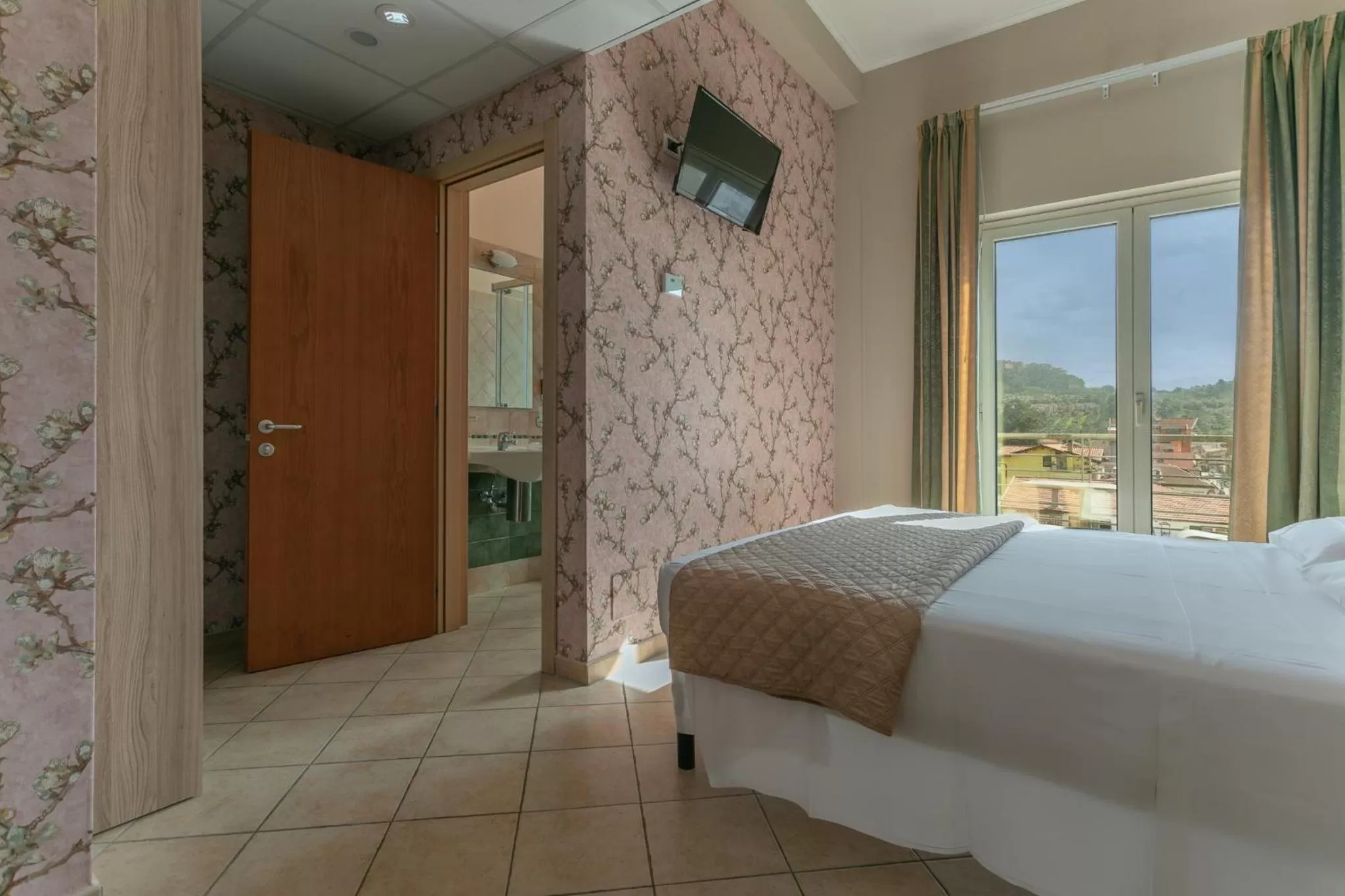 Bed in Hotel Prestige